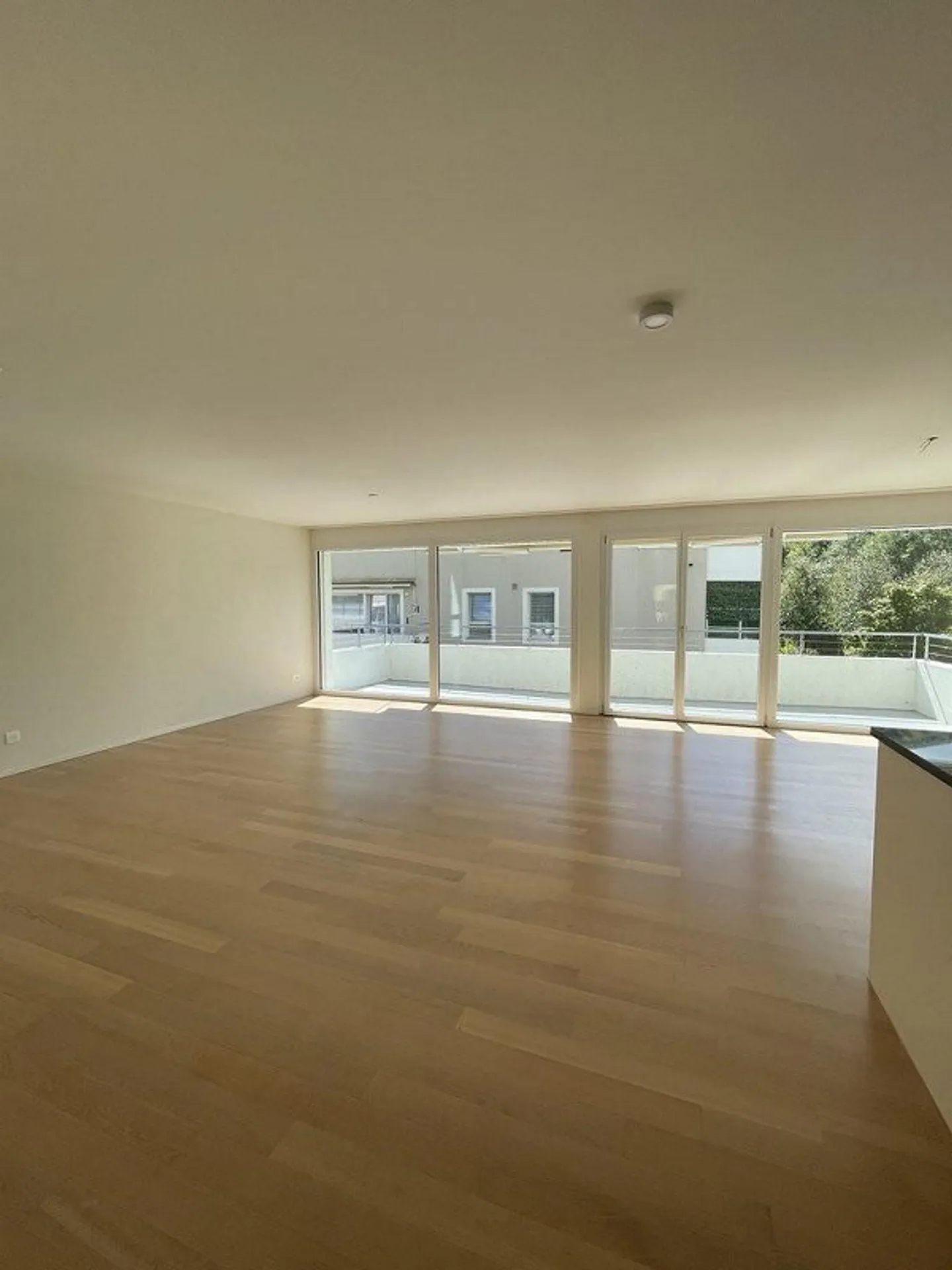 Bright and modern 4.5 attic apartment - Photo 6 of 9