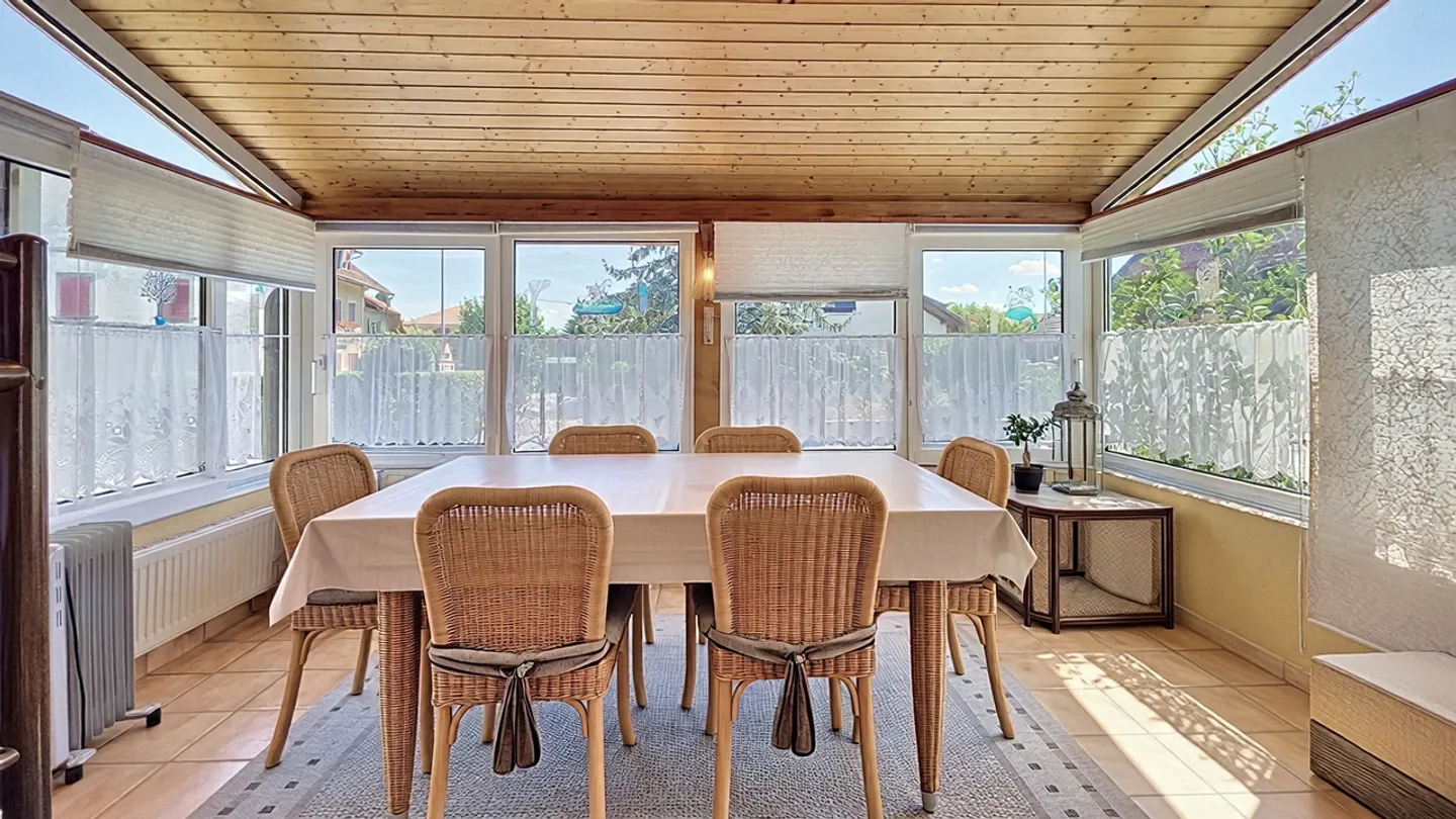 Charmantes Einfamilienhaus in Corcelles - Foto 10 von 17