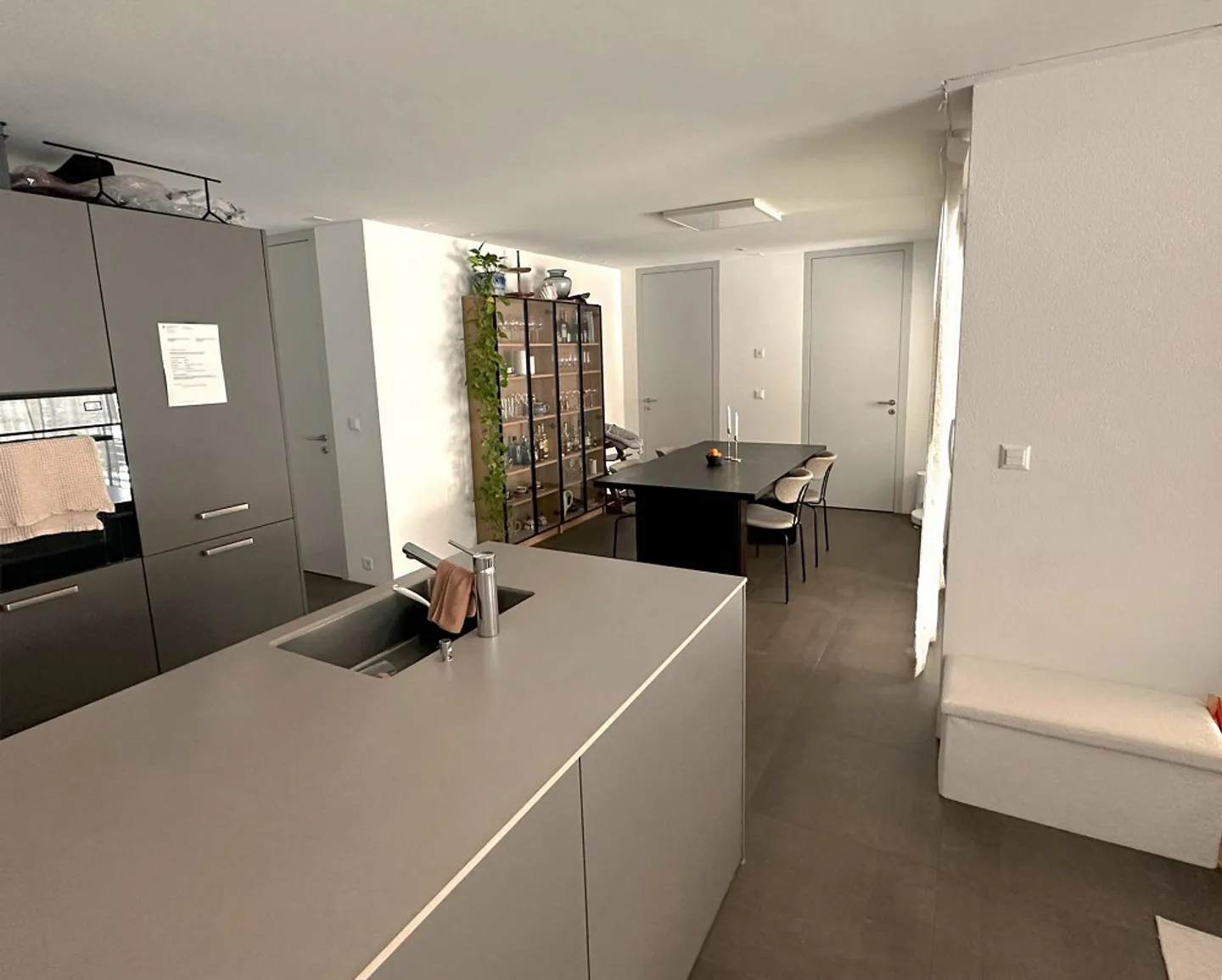 Moderne und stilvolle 3.5-Zimmerwohnung zu vermieten - Foto 4 von 15