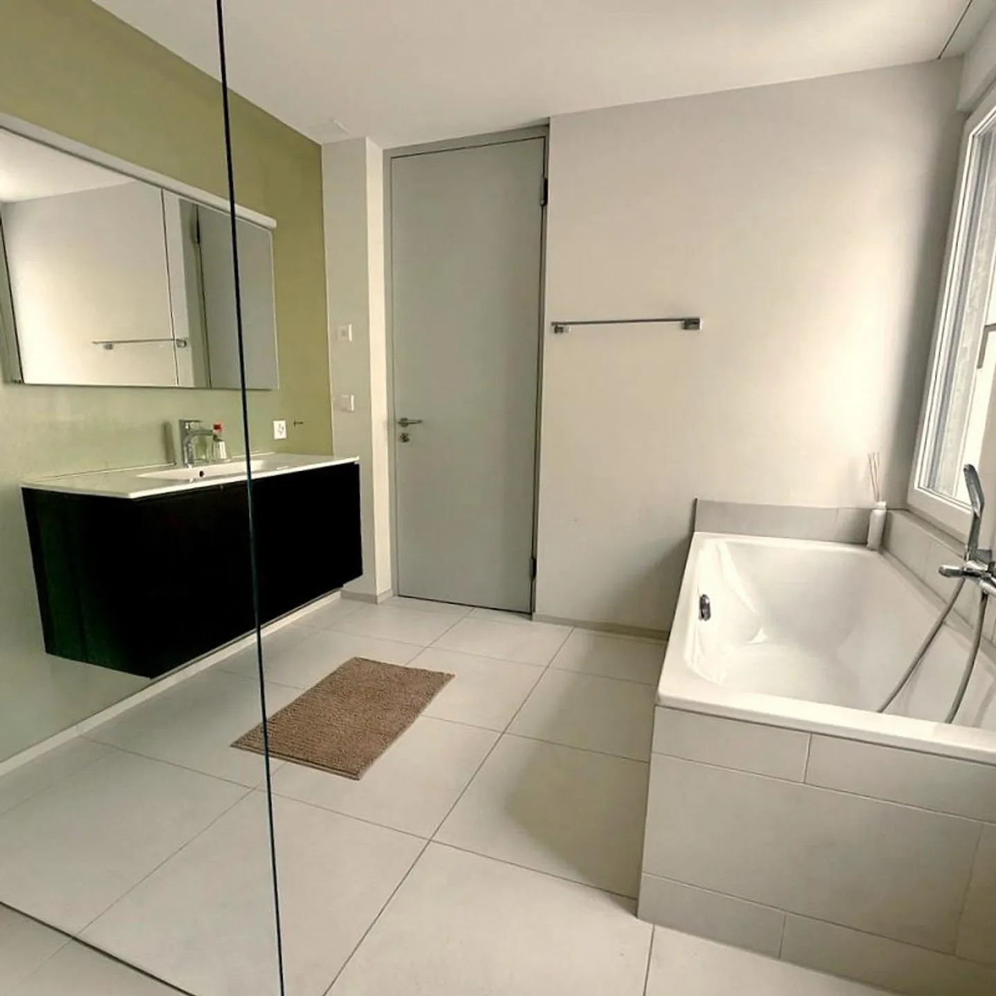 Moderne und stilvolle 3.5-Zimmerwohnung zu vermieten - Foto 10 von 15