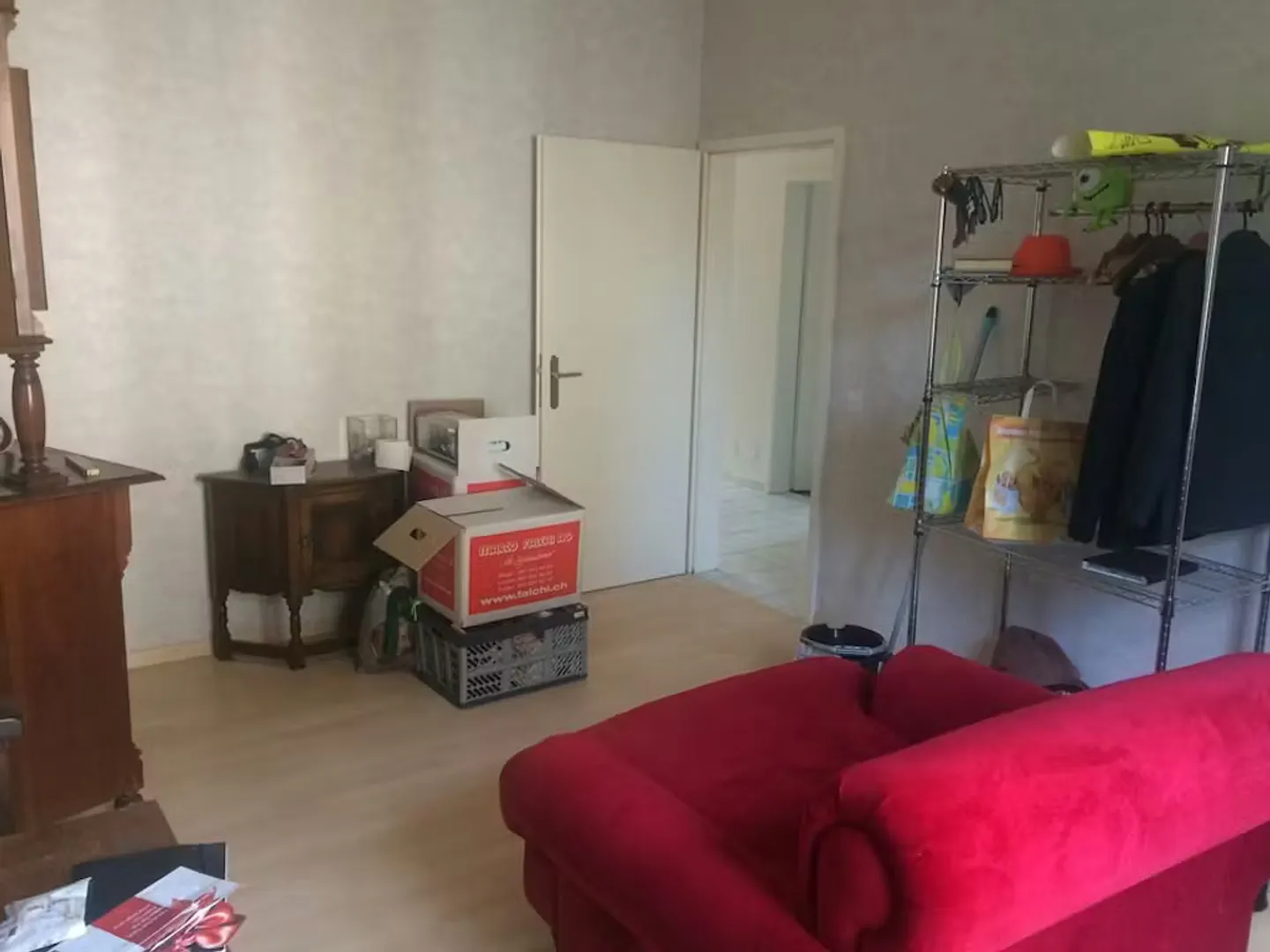 Apartment for rent - Photo 2 of 2