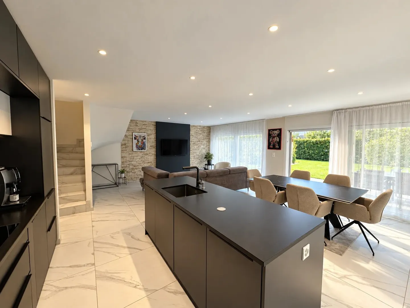 2021 House with Garden, Parental Suite and Development Potential - Photo 8 of 35