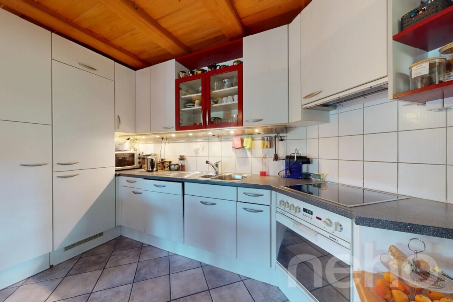 Fattoria centrale con potenziale di sviluppo - Foto 5 di 13