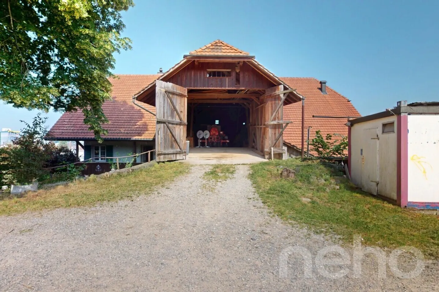 Fattoria centrale con potenziale di sviluppo - Foto 11 di 13