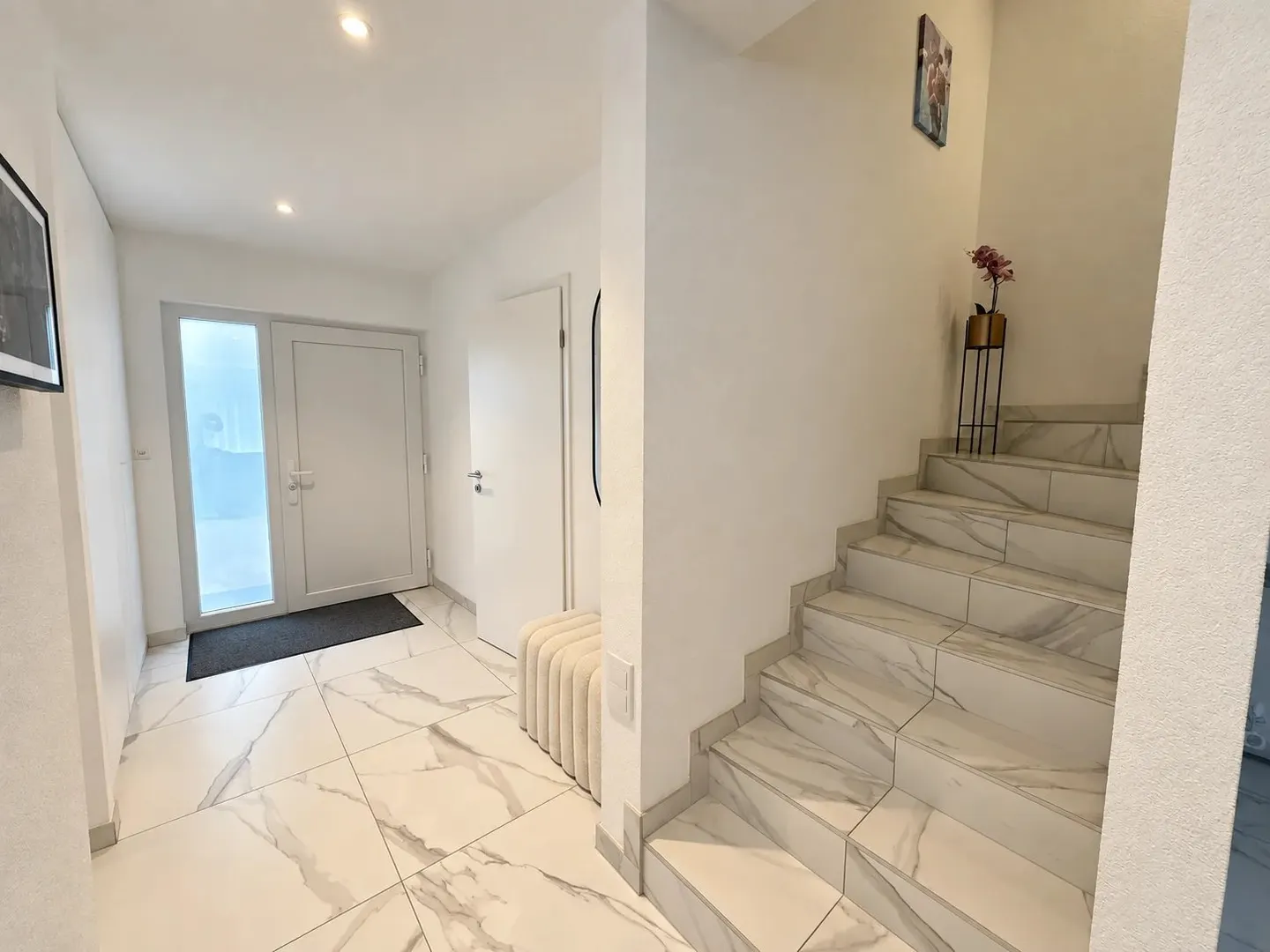 2021 House with Garden, Parental Suite and Development Potential - Photo 10 of 35