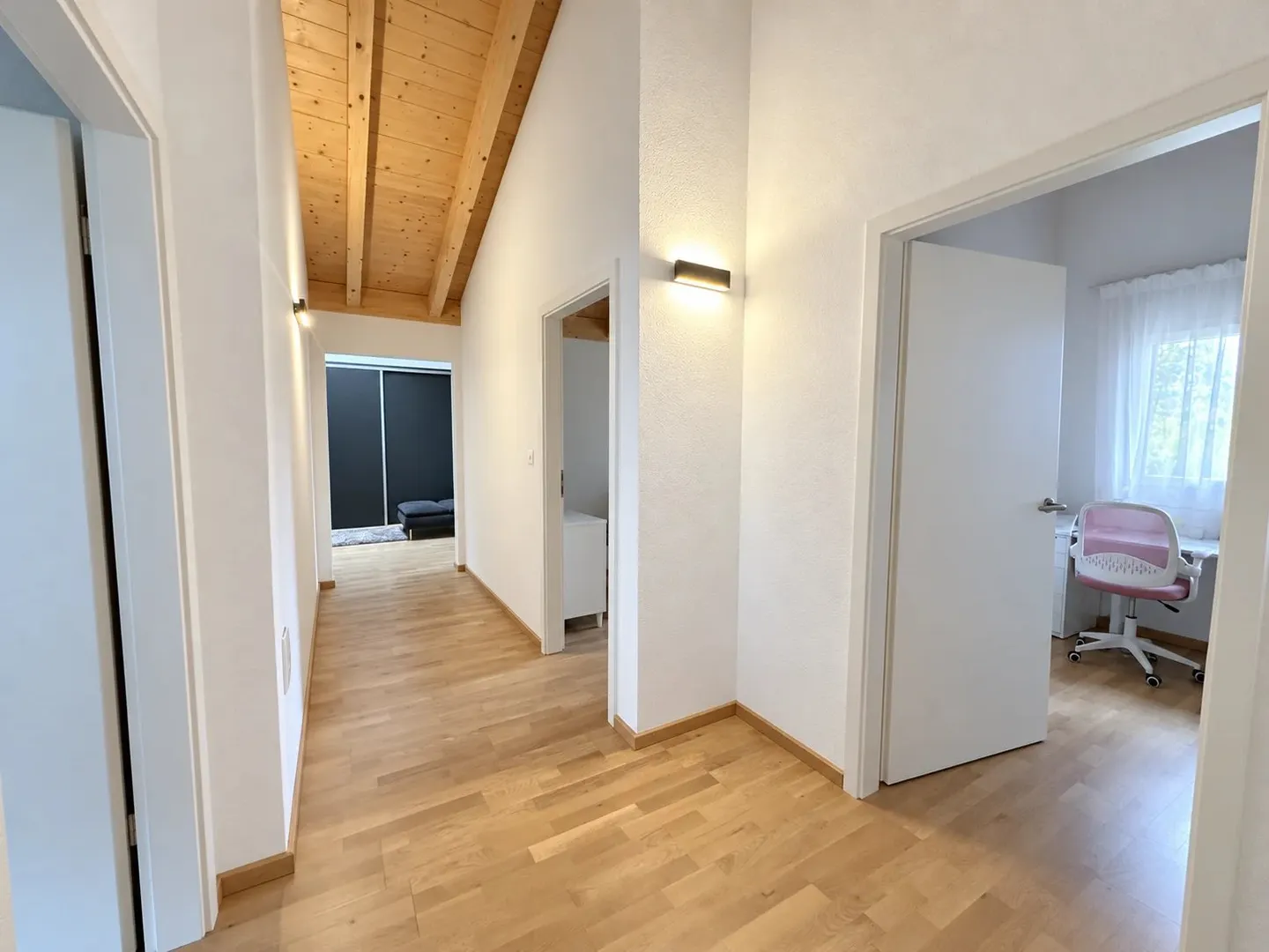 2021 House with Garden, Parental Suite and Development Potential - Photo 11 of 35