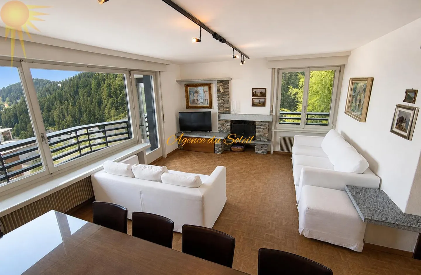 Monatlich zur Miete für die Sommersaison: diese wunderbare 4,5-Zimmer-Wohnung in der Nähe der re - Foto 1 von 13