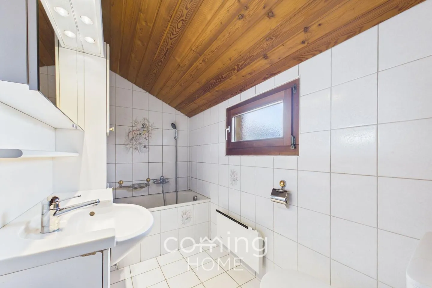 Alpine Two-Family House with Panoramic View, Terraces, Stable and Double Garage - - Photo 7 of 13