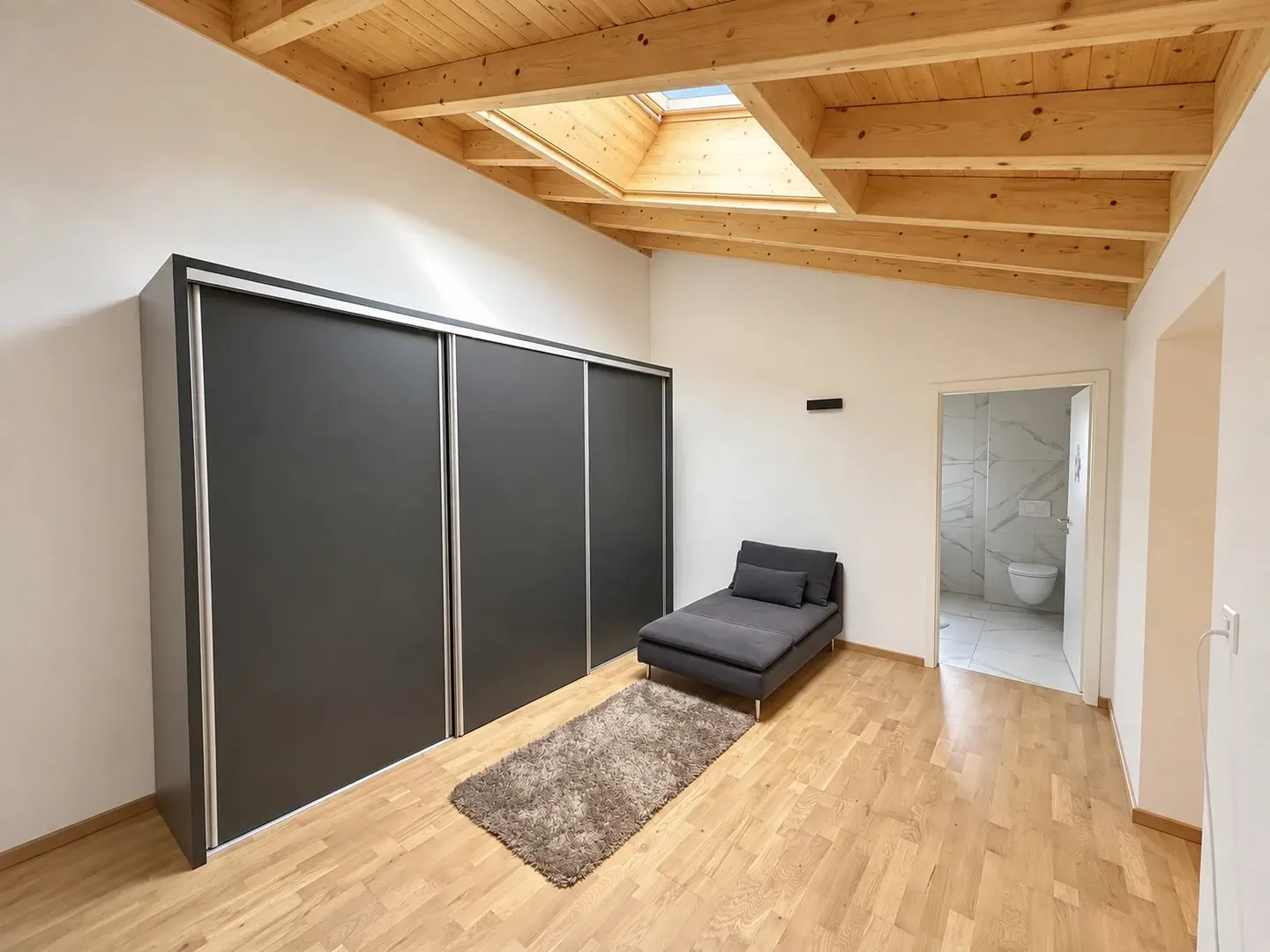 2021 House with Garden, Parental Suite and Development Potential - Photo 23 of 35