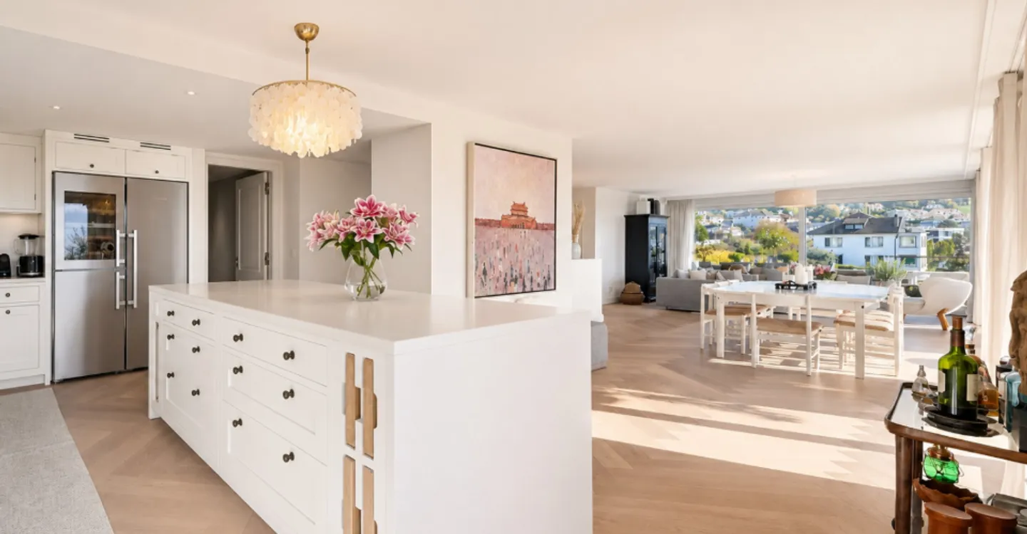 Exceptional duplex with private garden and lake view - Photo 1 of 12