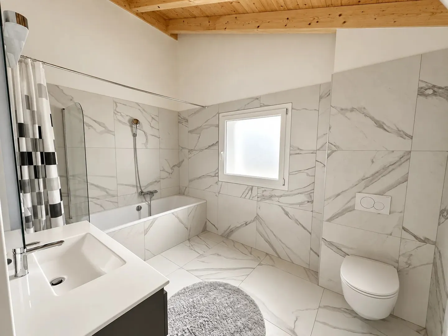 2021 House with Garden, Parental Suite and Development Potential - Photo 24 of 35
