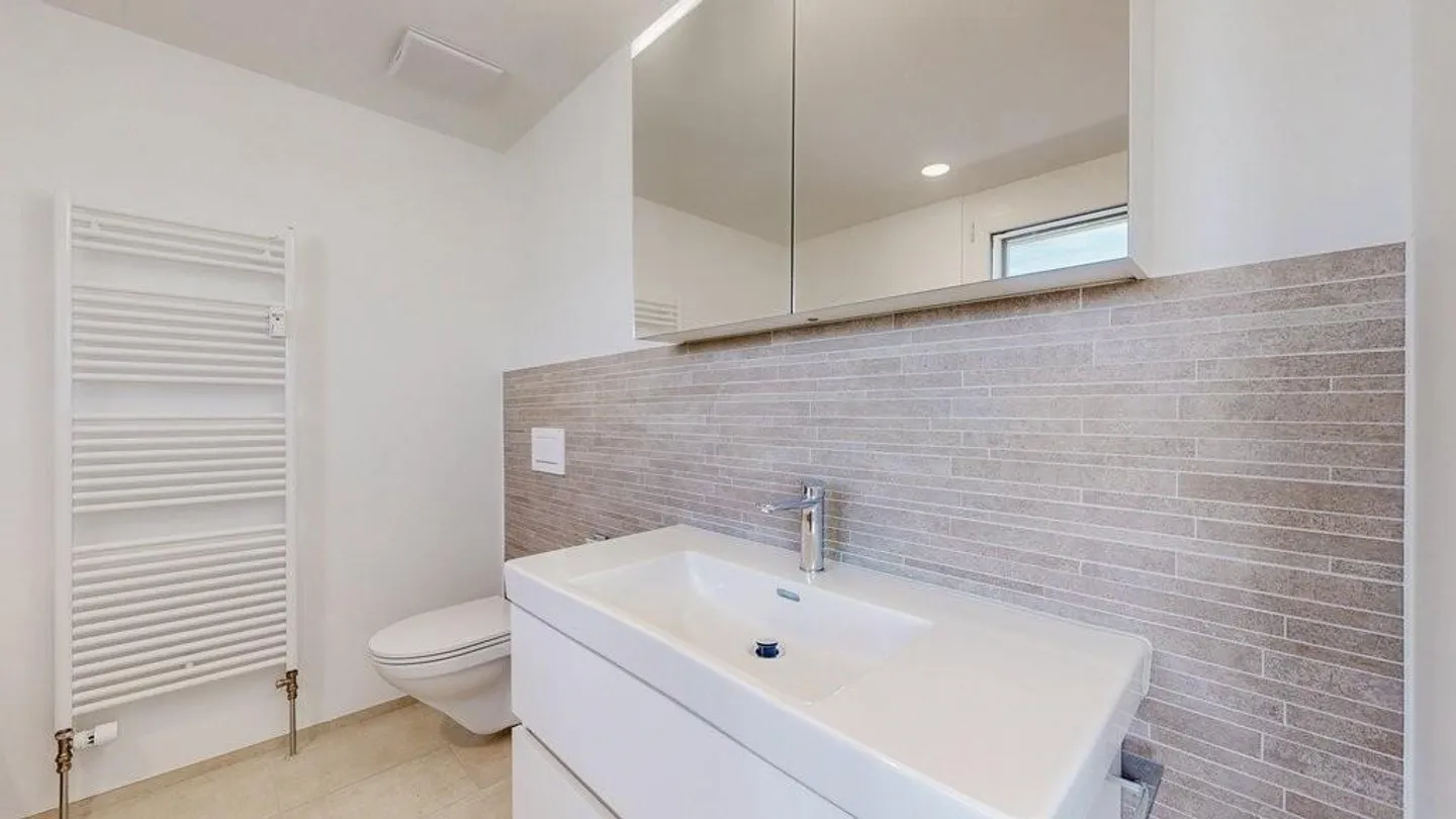 Appartement penthouse élégant avec plus de 100 mètres carrés de terrasse sur le toit - Photo 6 sur 12