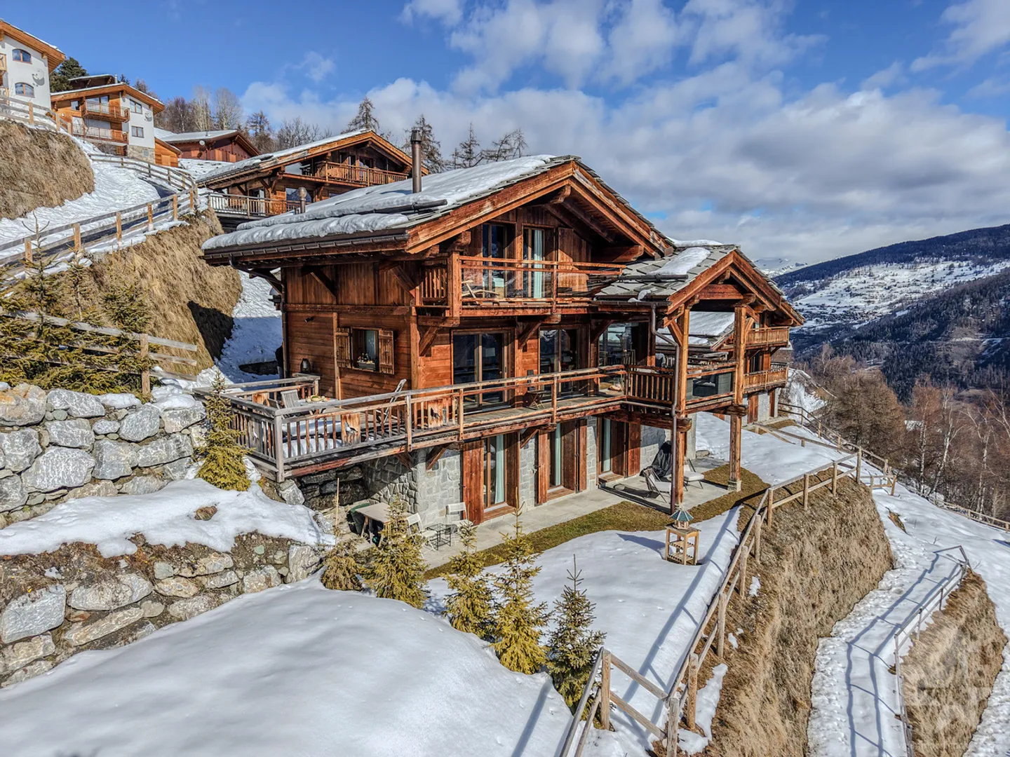 Magnifico chalet recente di alta qualità - Foto 5 di 45