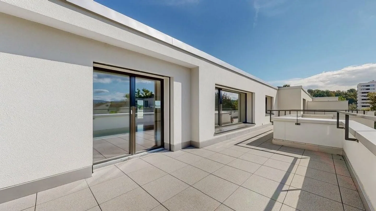 Appartement penthouse élégant avec plus de 100 mètres carrés de terrasse sur le toit - Photo 10 sur 12
