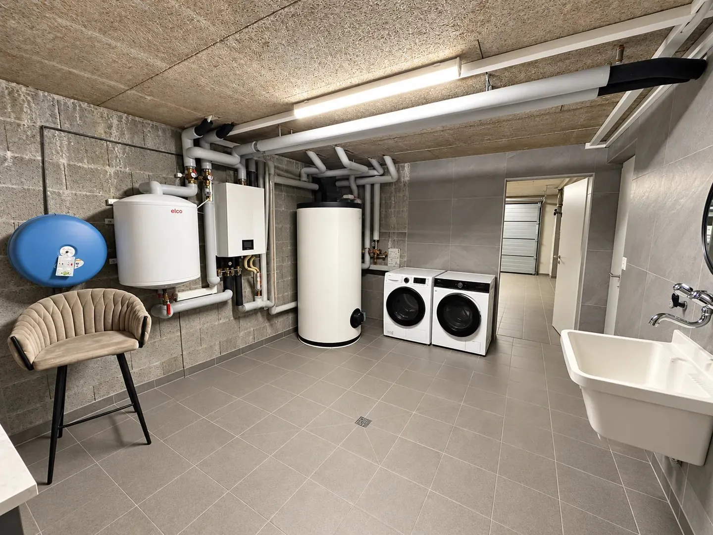 2021 House with Garden, Parental Suite and Development Potential - Photo 32 of 35