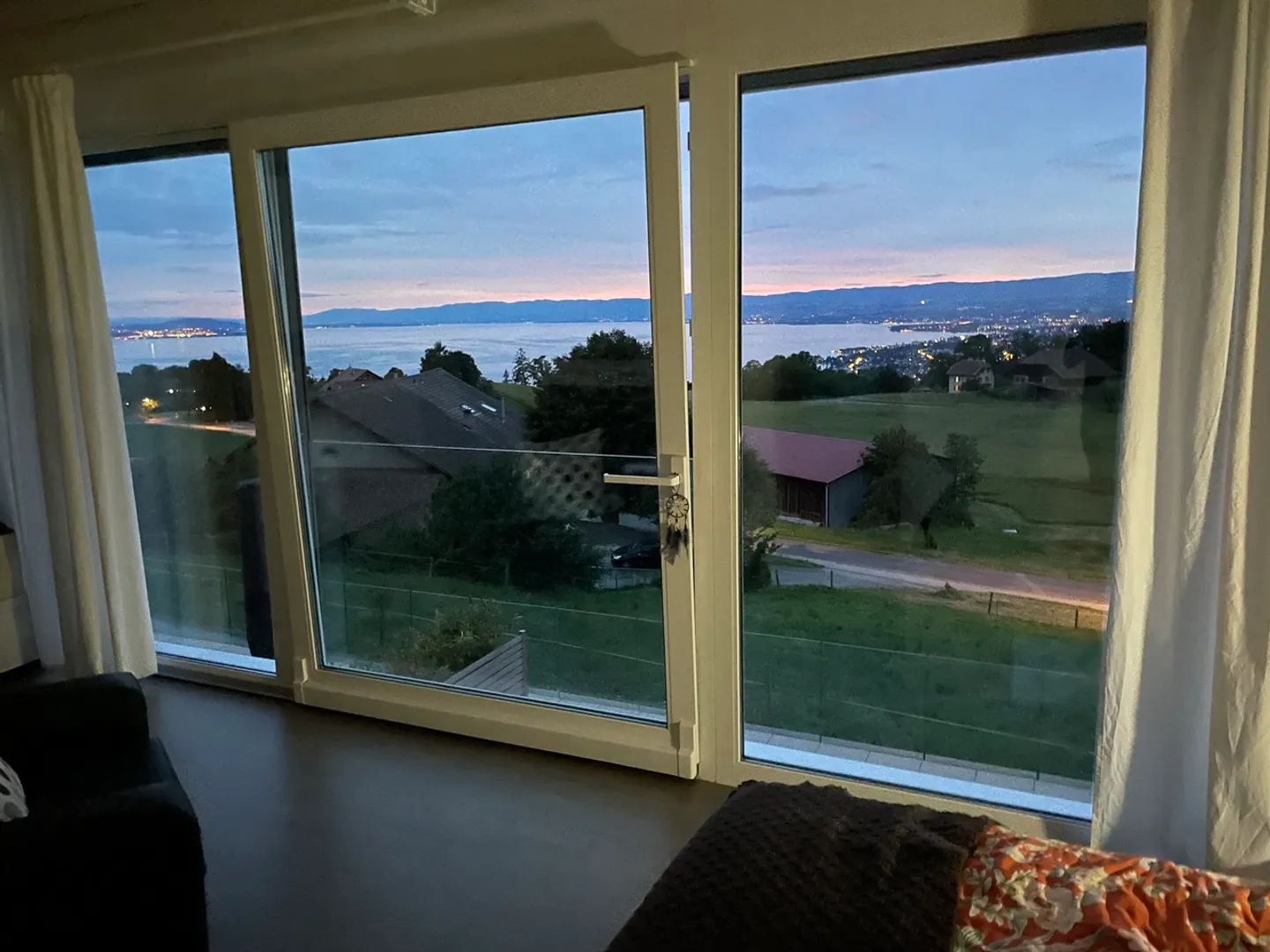 Superbe maison Jumelle (B2) de 6,5 pièces avec vue imprenable - Photo 4 sur 4