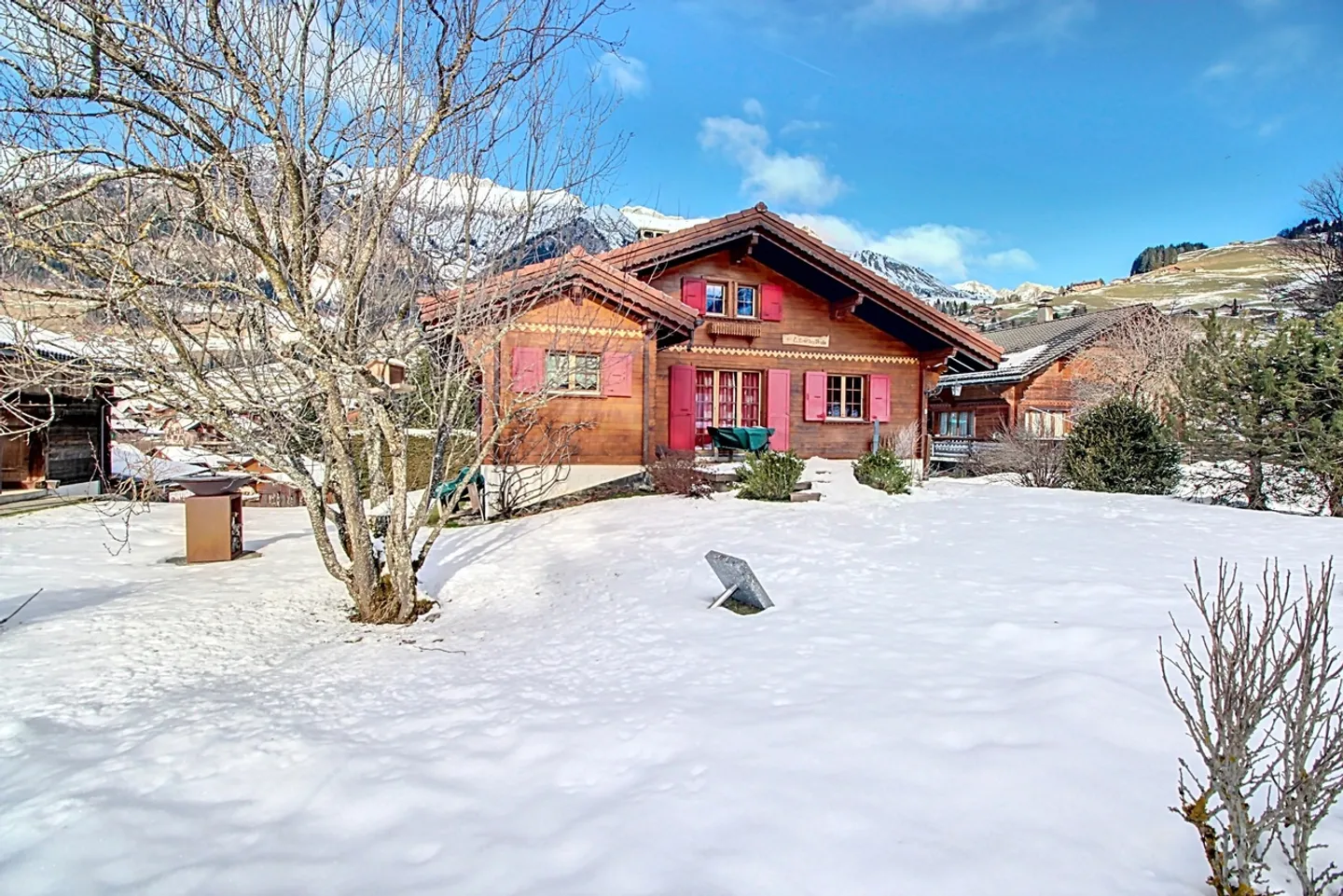 Chalet 4.5 rooms - Photo 1 of 10