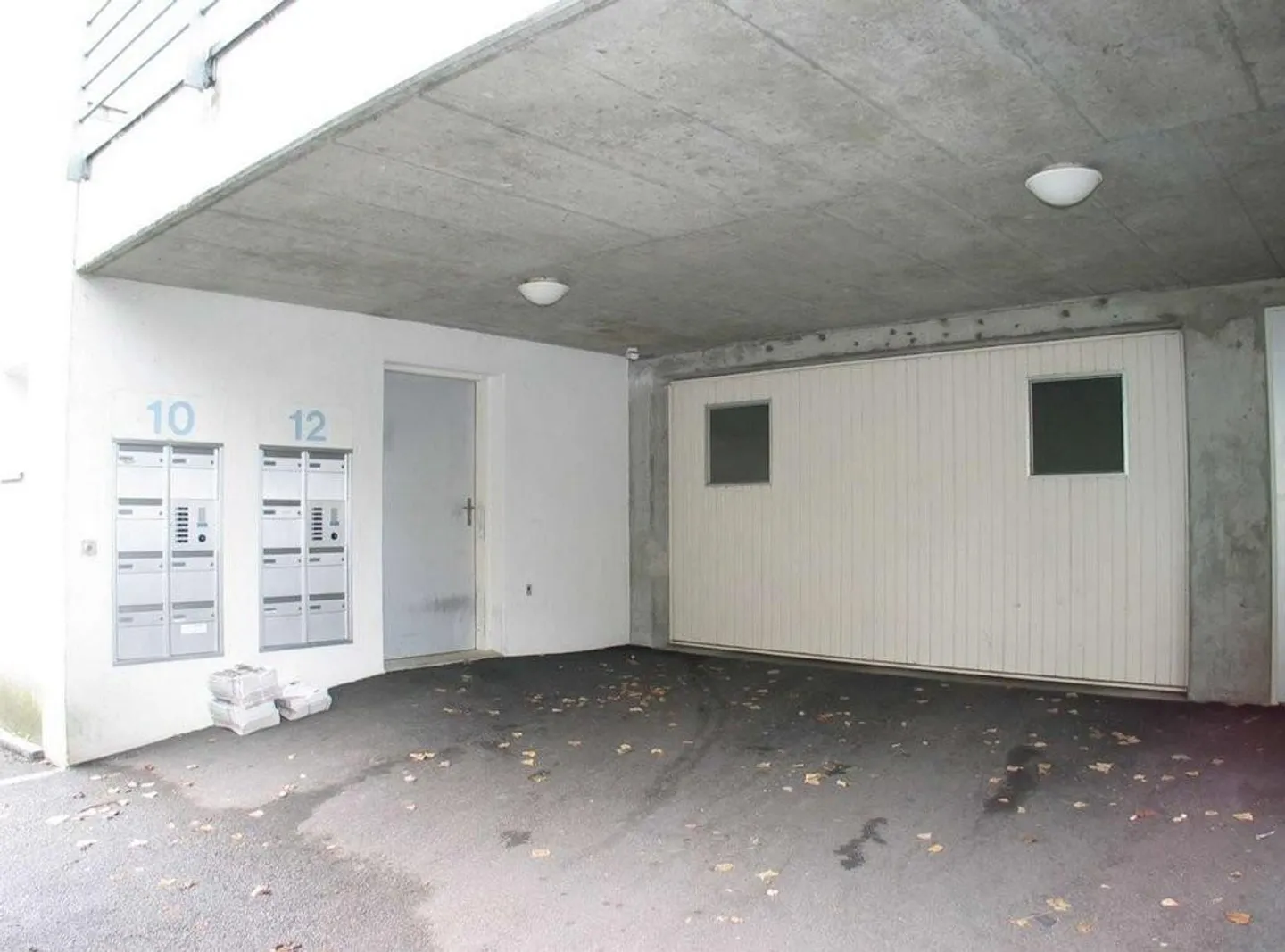 Einstellhallenplatz Nähe Bahnhof - Foto 1 von 2