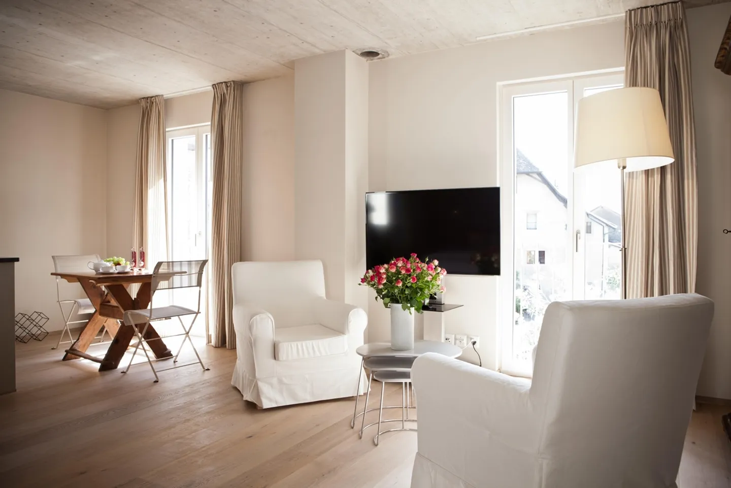 Charmantes renoviertes und möbliertes Studio mit privatem Terrassenbereich - Saint-Livres (VD) - Foto 5 von 12