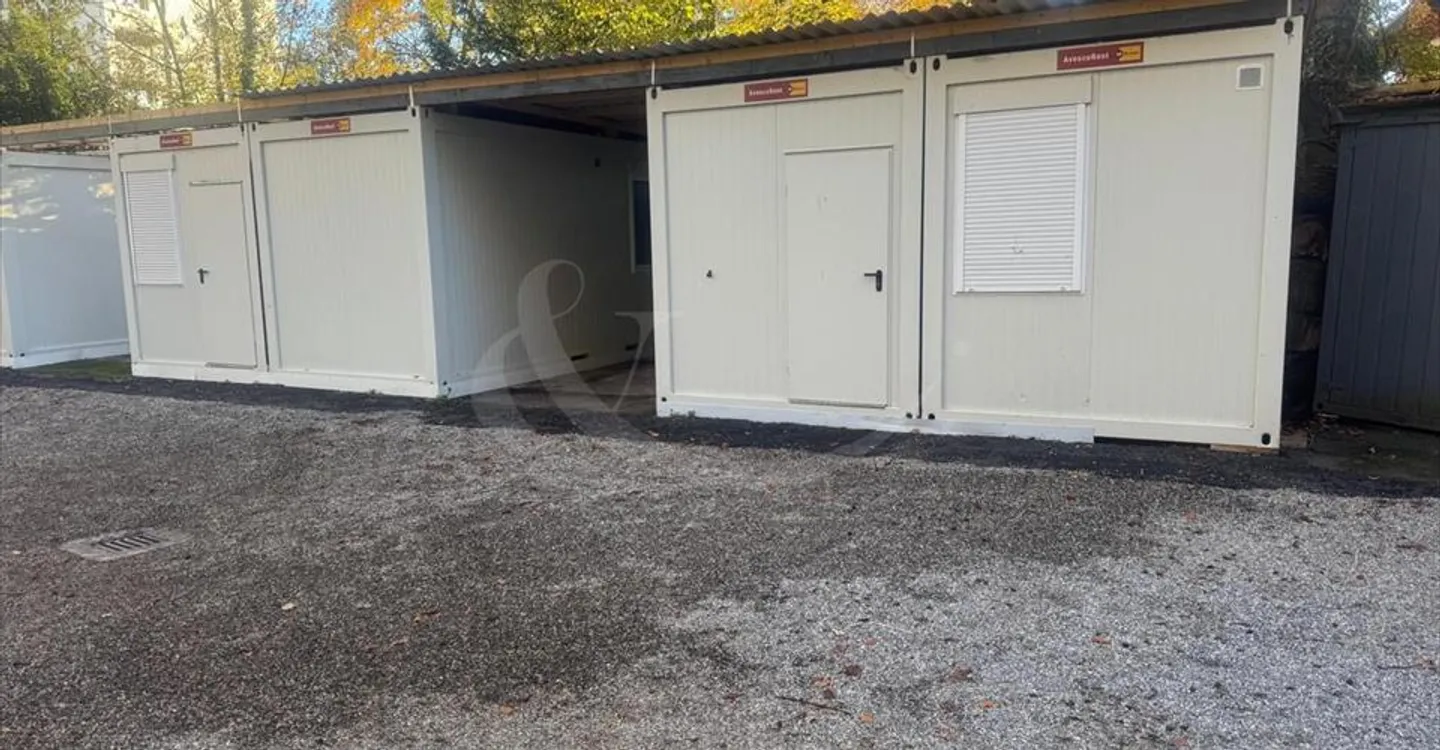 Bureau Préfabriqué Lumineux - Photo 1 sur 2