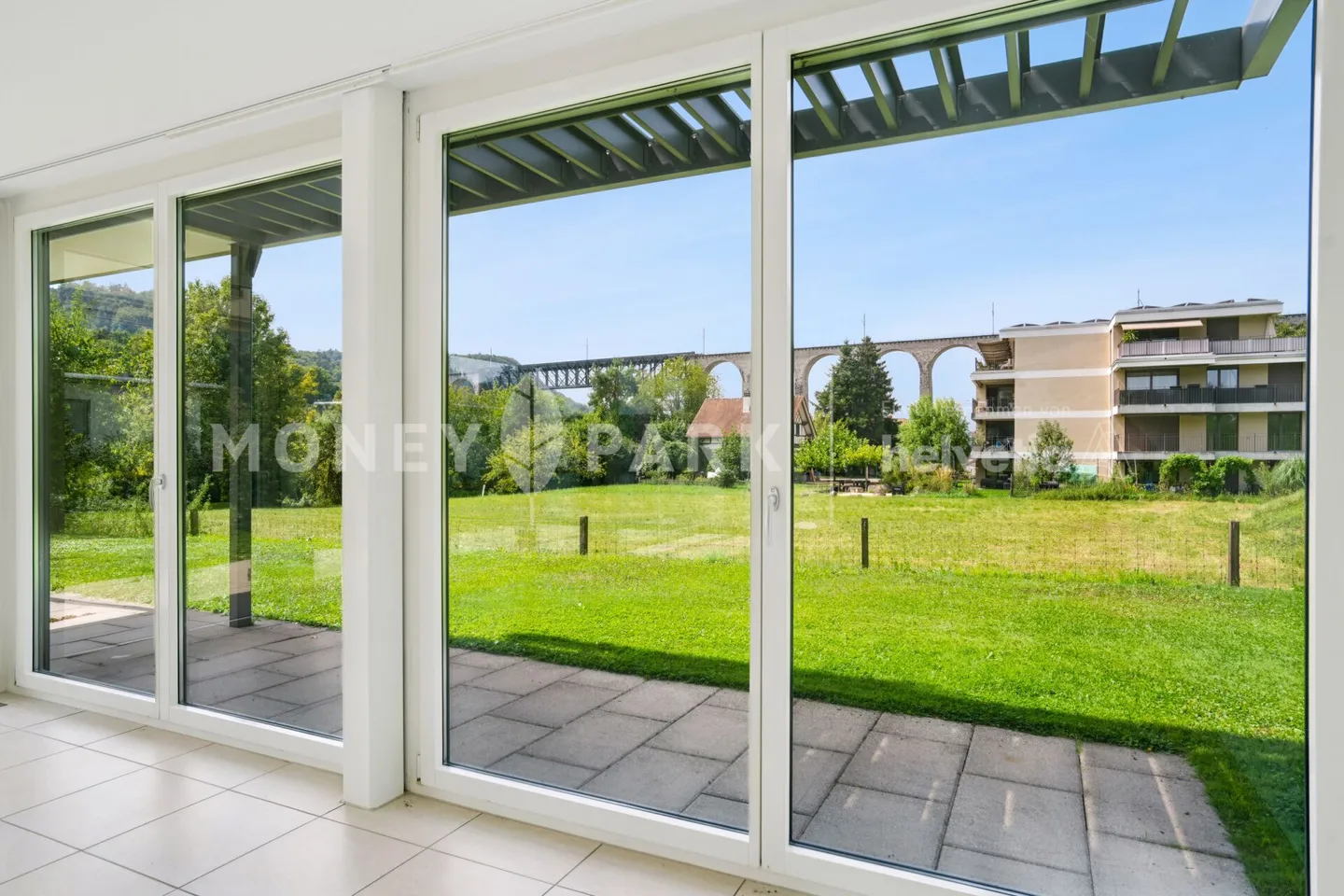 Appartamento giardino esclusivo di 4,5 stanze con vista unica sul viadotto - Foto 10 di 13