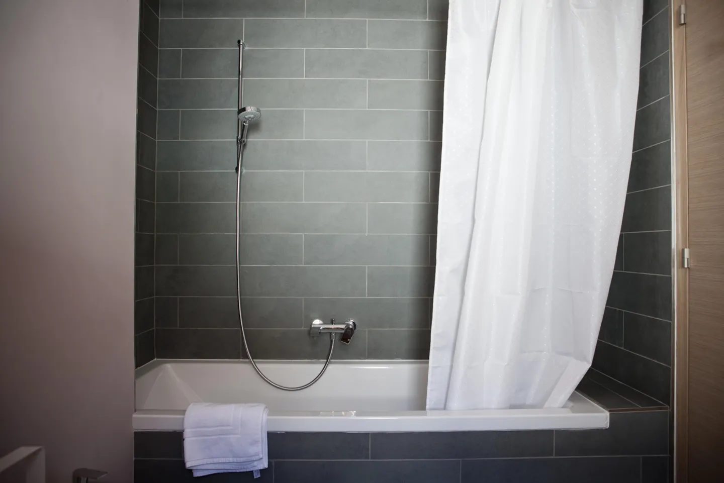 Charmantes renoviertes und möbliertes Studio mit privatem Terrassenbereich - Saint-Livres (VD) - Foto 3 von 12