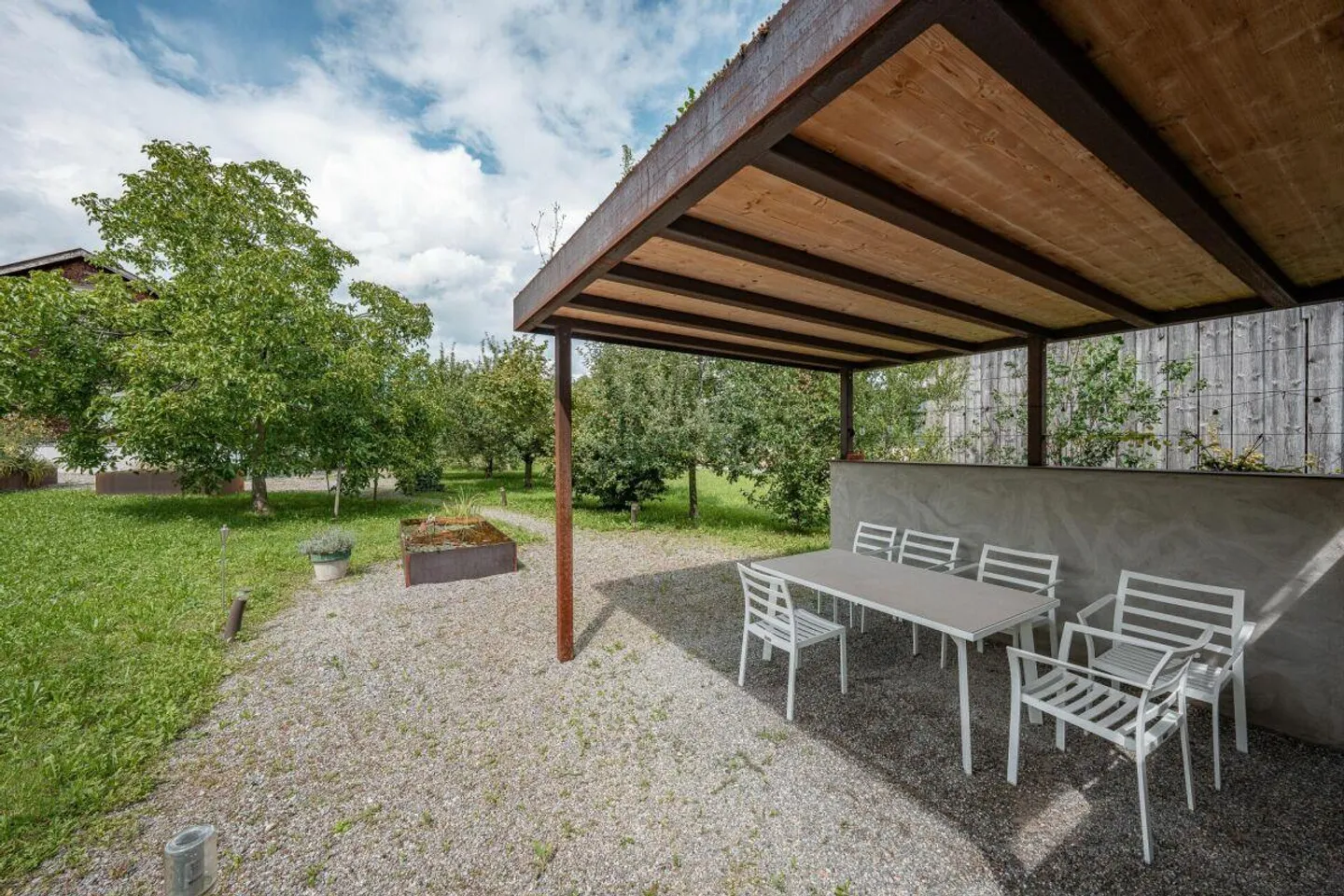 Doppeleinfamilienhaus mit Baulandreserve - Foto 10 von 13