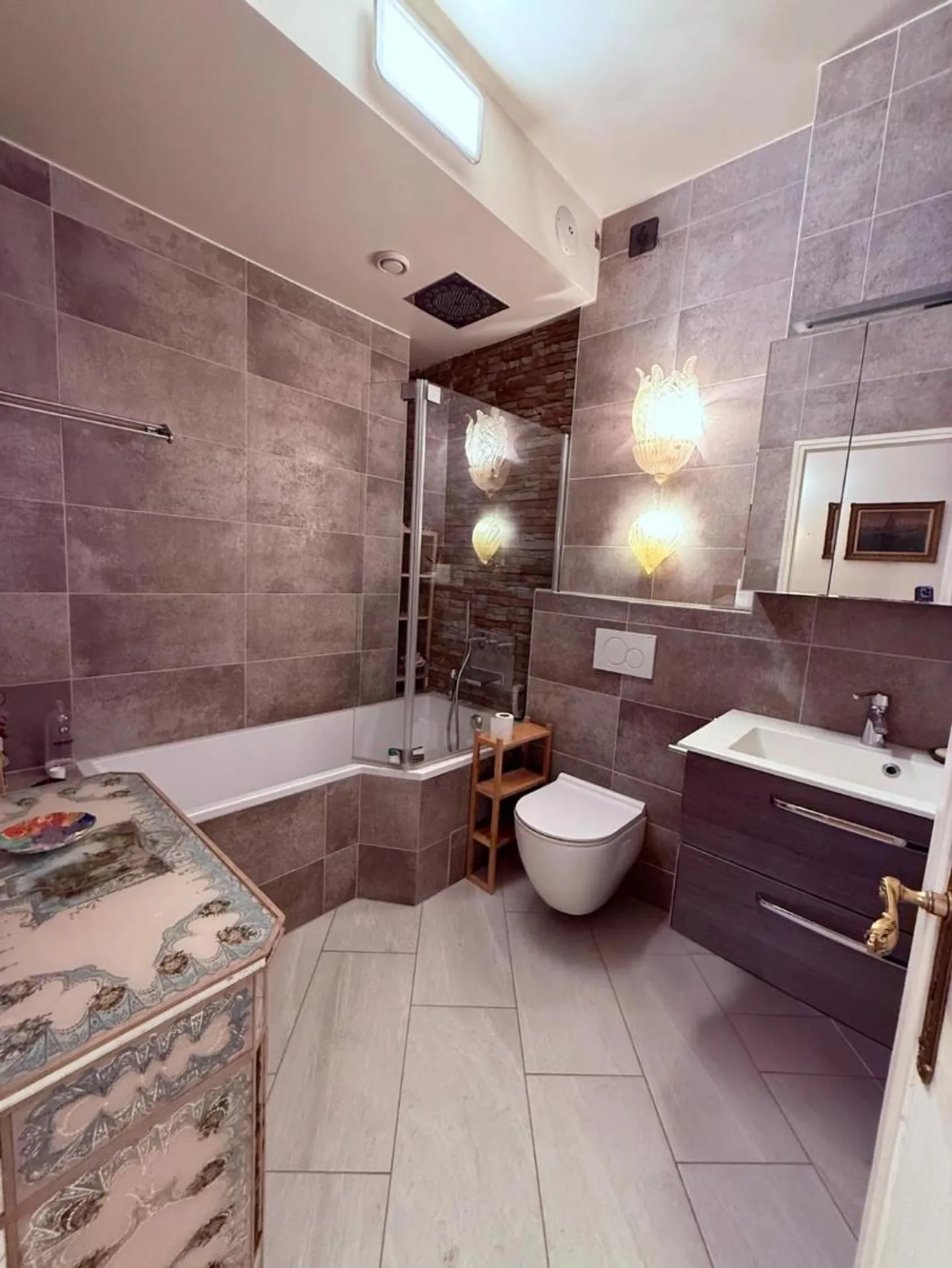 Charming Apartment in the Heart of Geneva's Old Town - Sale in SI - Photo 7 of 12