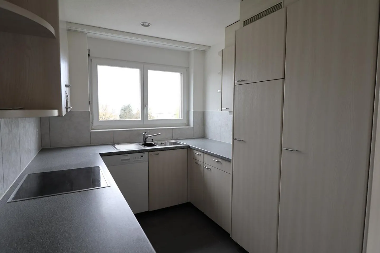 Helle 6.5-Zimmer Maisonette - Foto 9 von 13
