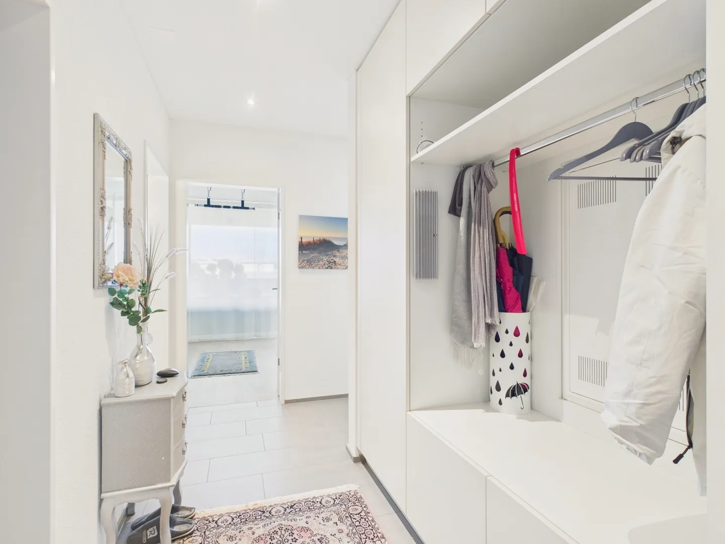 Bright 2.5-room apartment with large terrace in Staad - Photo 8 of 13