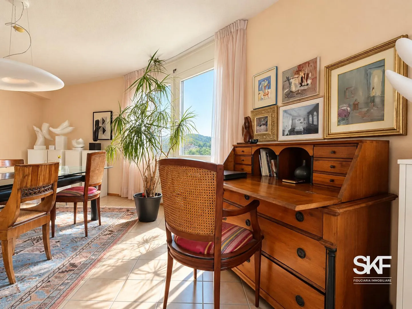 CASLANO - FOR SALE BRIGHT 4.5 ROOM APARTMENT - Photo 4 of 19