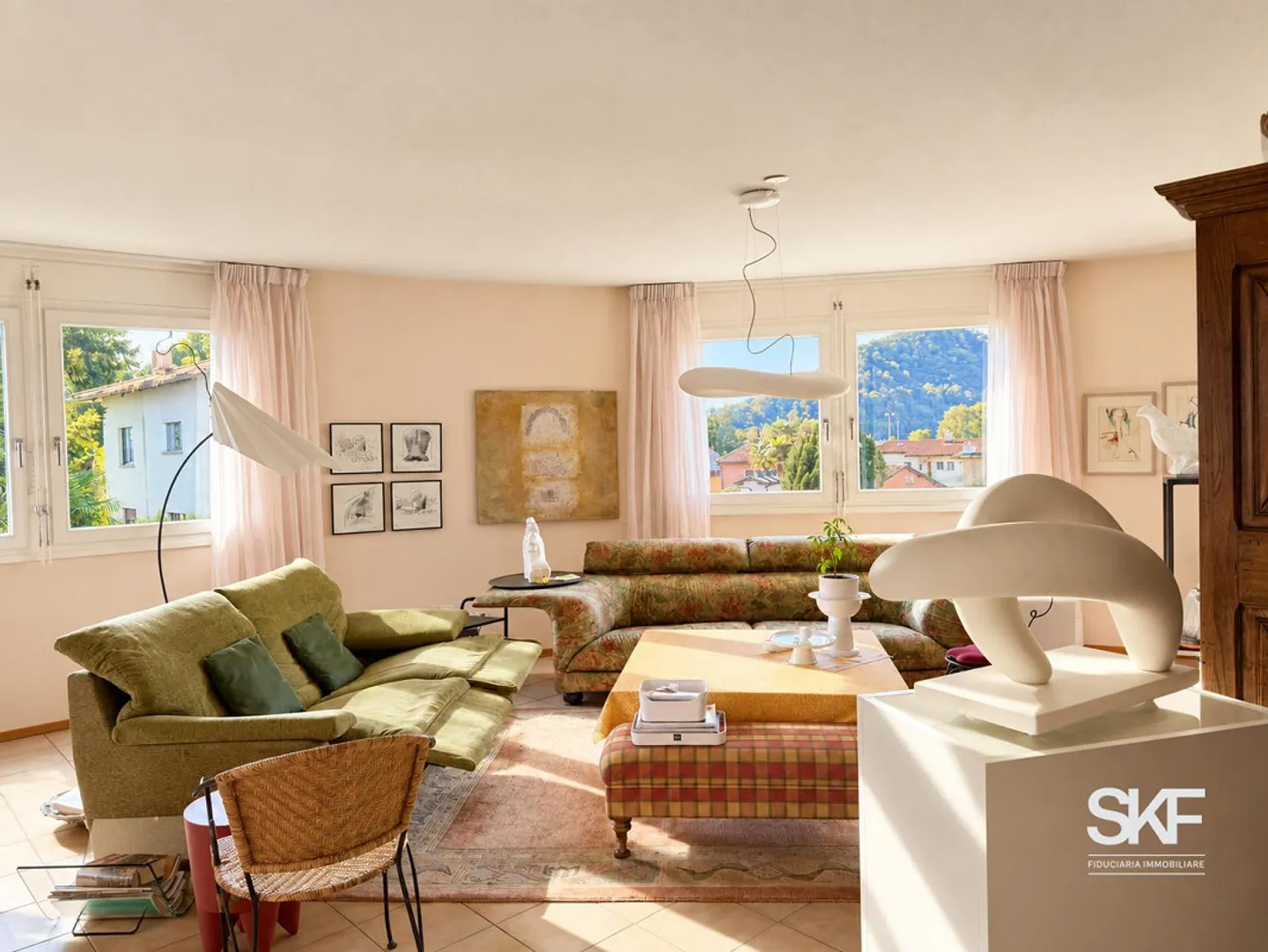 CASLANO - FOR SALE BRIGHT 4.5 ROOM APARTMENT - Photo 1 of 19