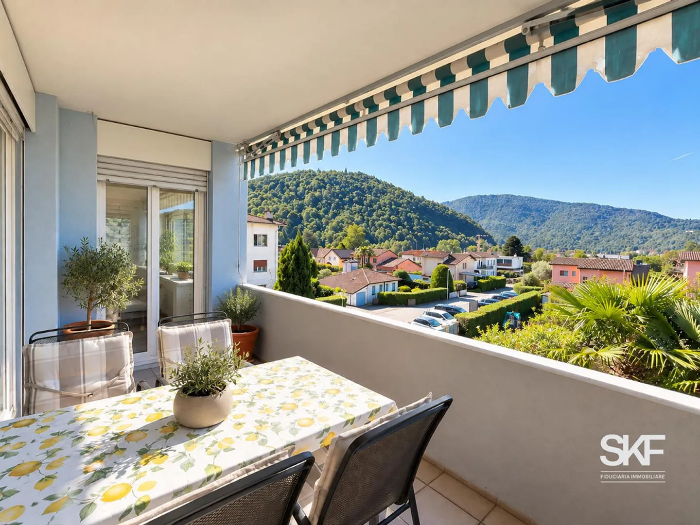 CASLANO - FOR SALE BRIGHT 4.5 ROOM APARTMENT - Photo 5 of 19