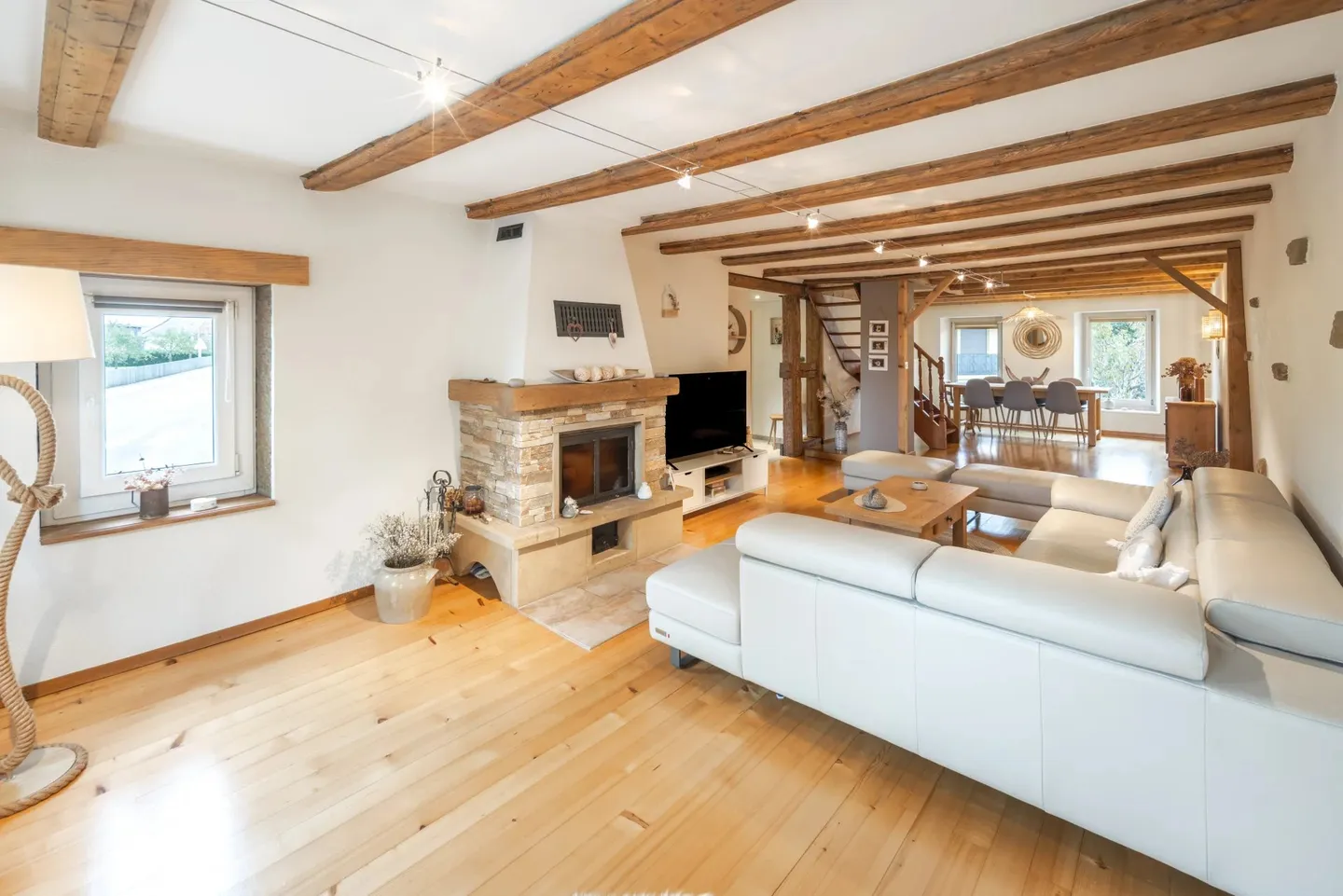 Semi-detached house for sale - Photo 6 of 14