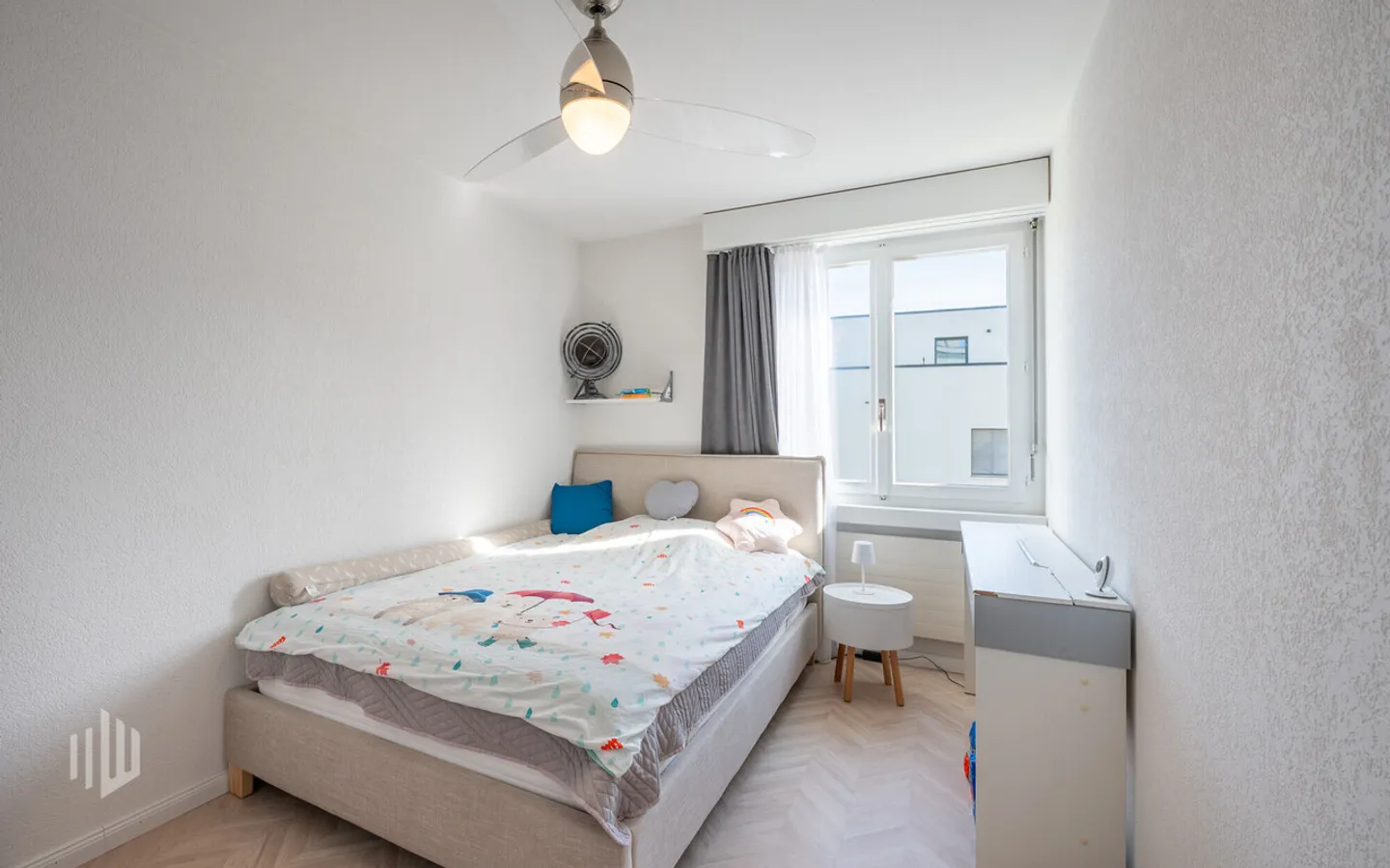 Family-Friendly Apartment with Balcony - Photo 5 of 13