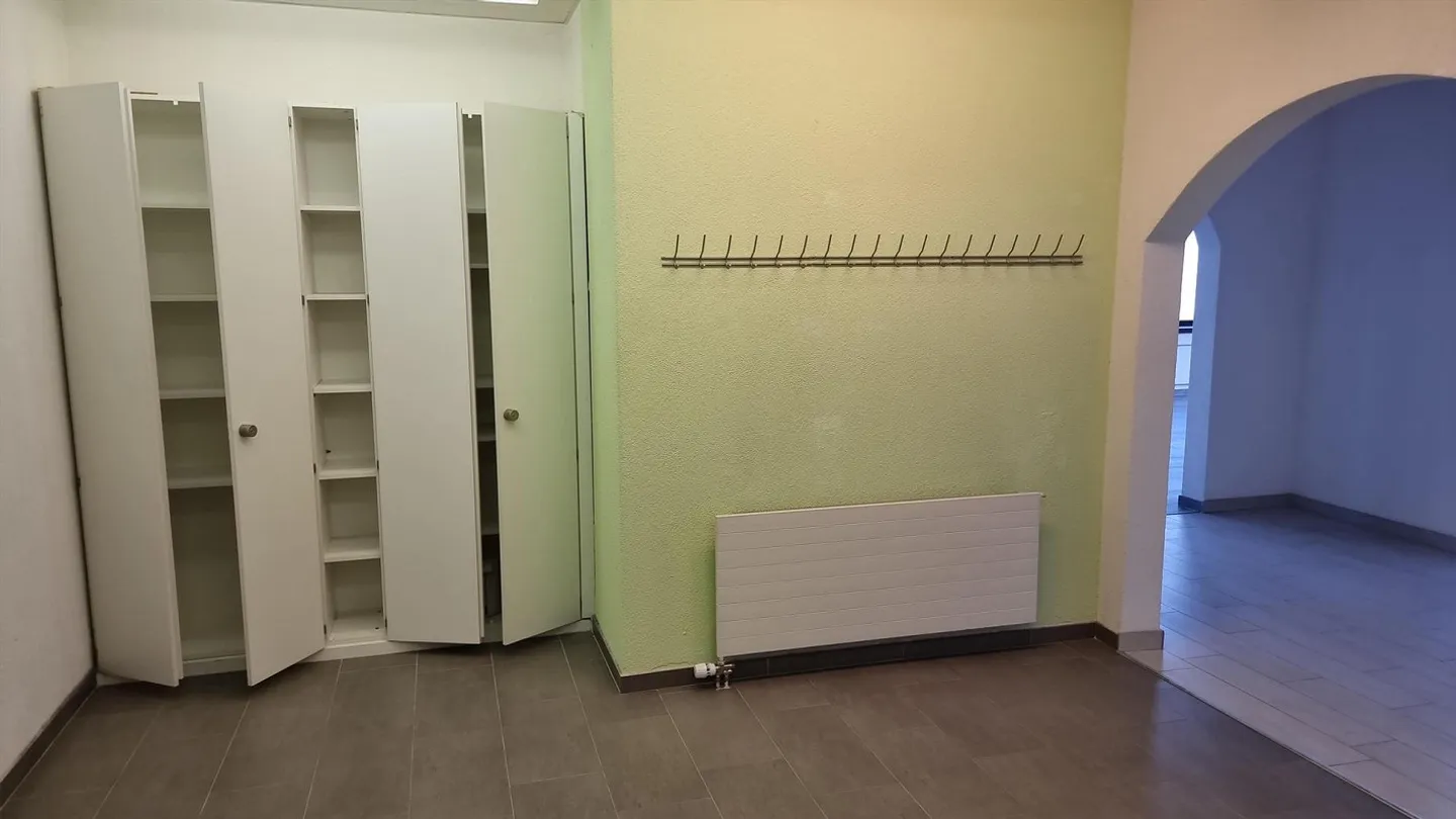 For training, yoga, beauty, studio, exhibition or office - Photo 7 of 9