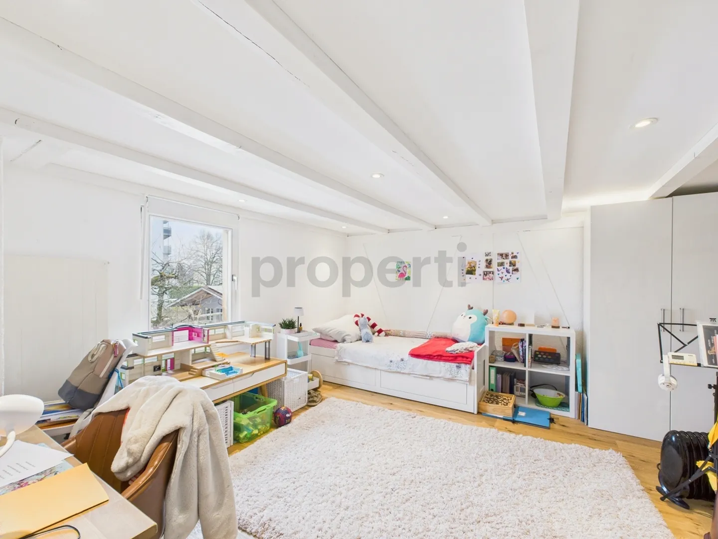 Maison d'angle de 5 pièces récemment rénovée avec jardin à Wetzikon - Photo 9 sur 13