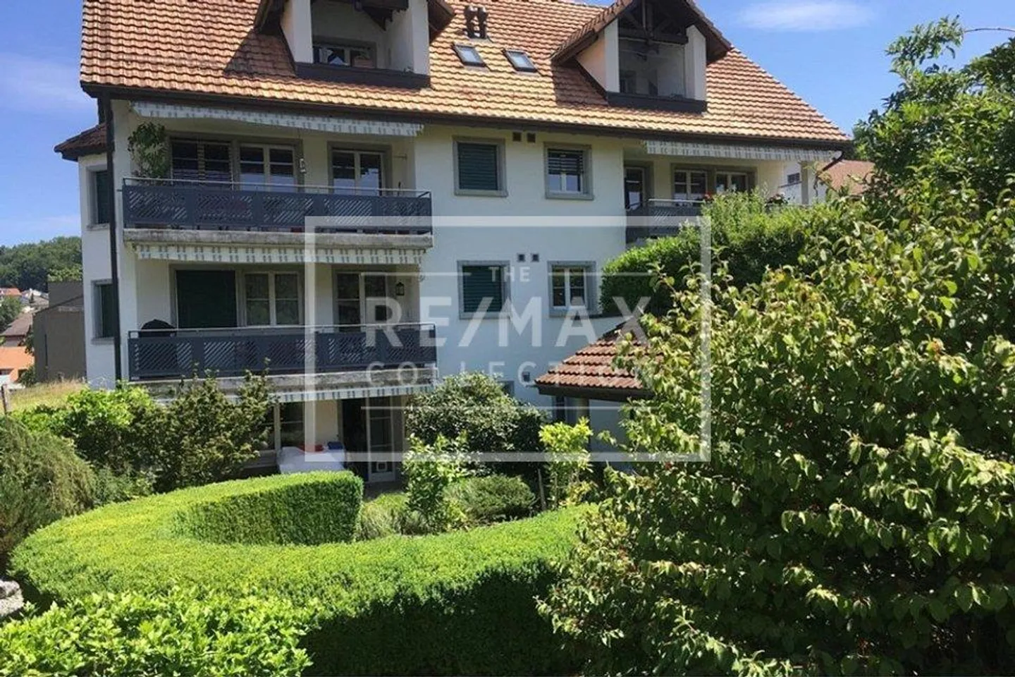 Sunny Attic Apartment in Bonstetten with Dream View, near Zurich - Photo 2 of 5