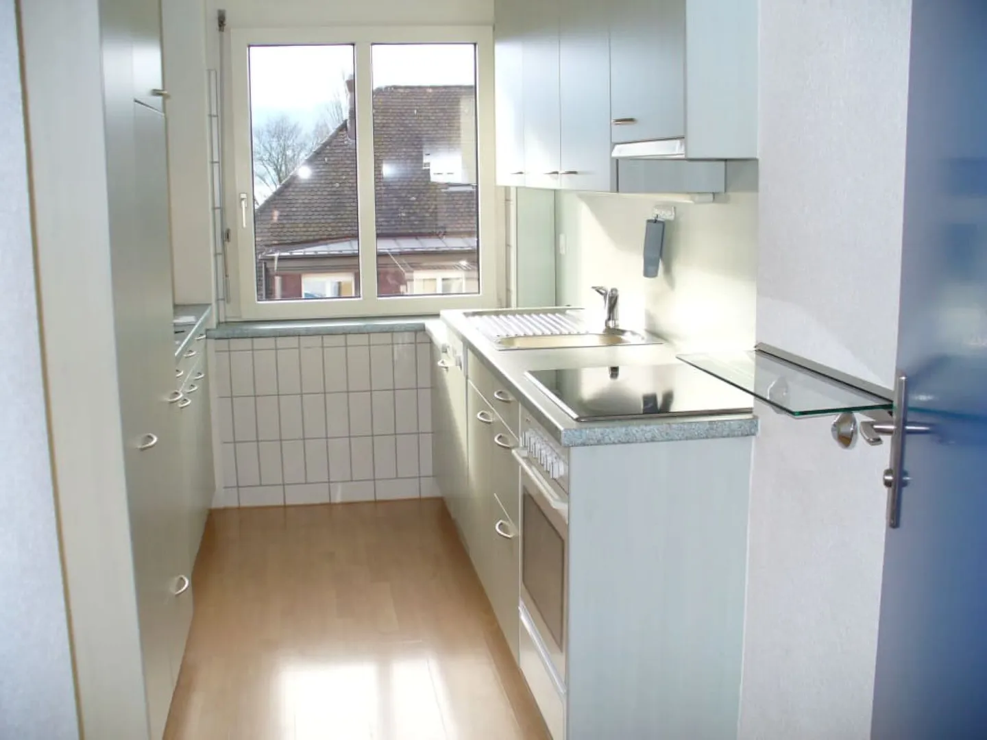 Belle appartement de 2 pièces à louer à Seefeld - Photo 2 sur 6