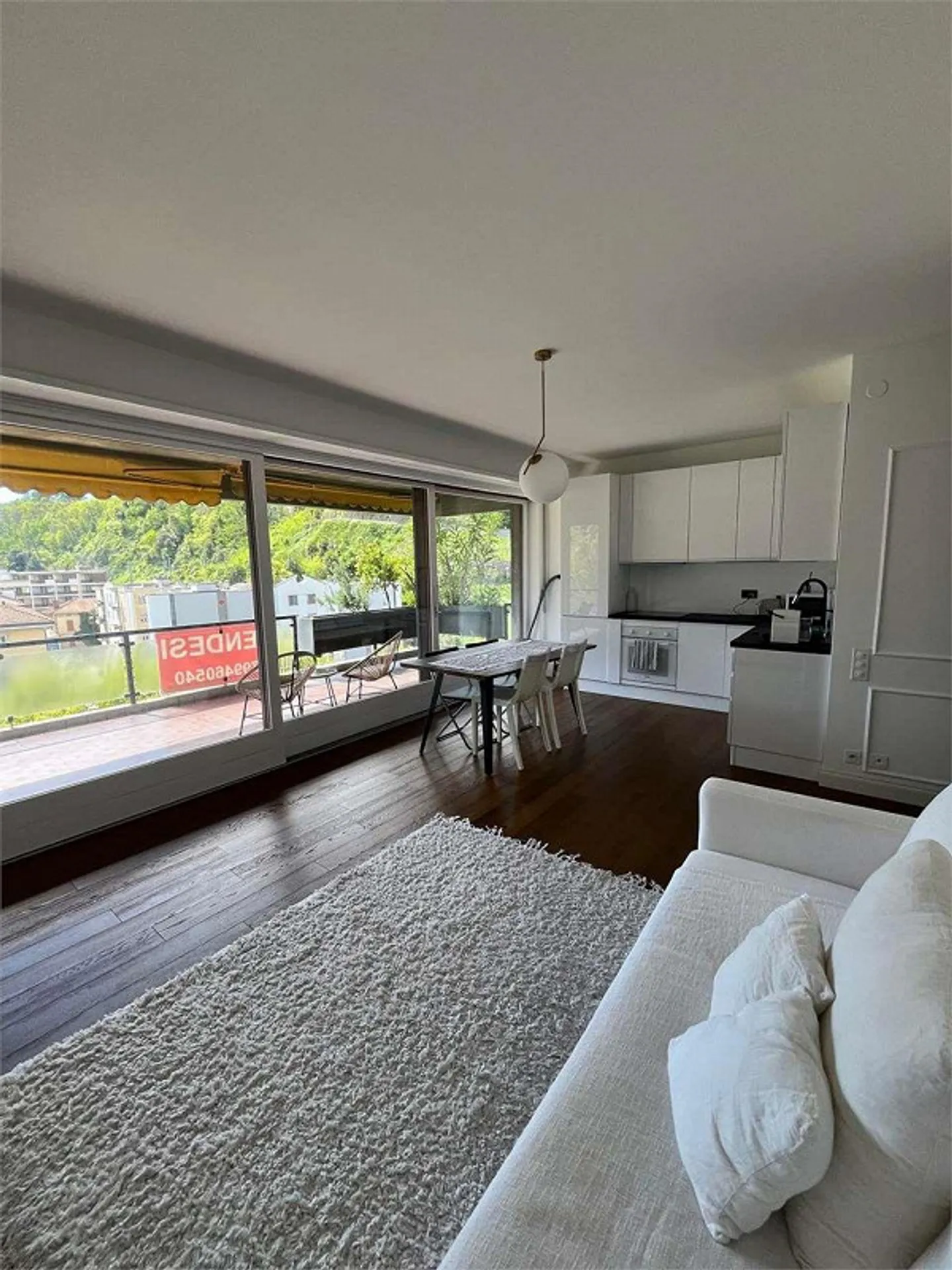 Lugano in a central position modern and bright 3.5 room apartment - Photo 5 of 10