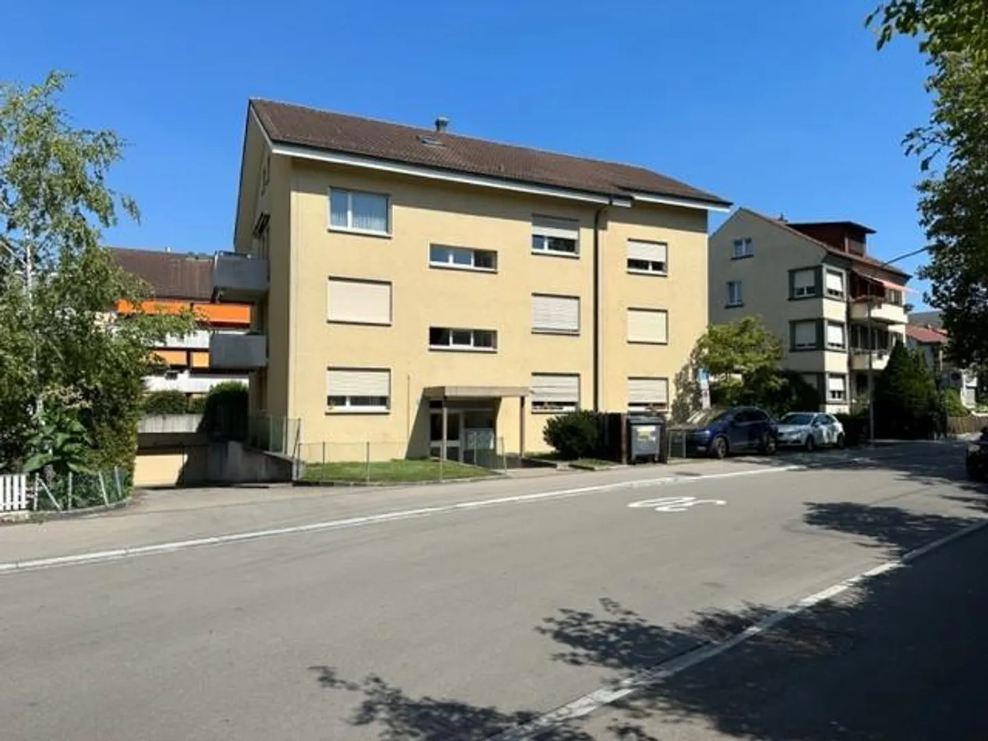 4.5-room apartment on the 1st floor for rent in 8047 Zurich - Photo 1 of 11