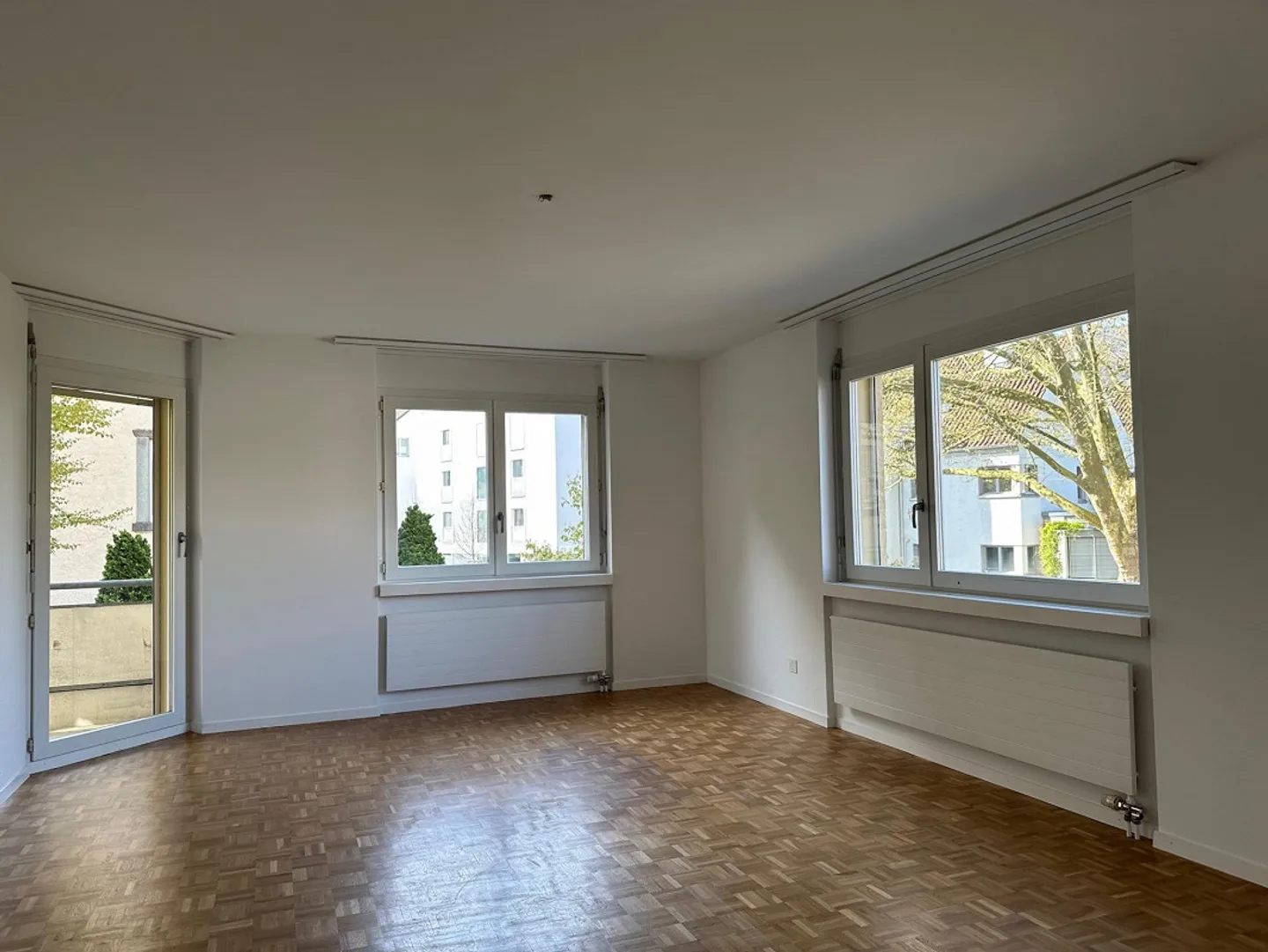 4.5-room apartment on the 1st floor for rent in 8047 Zurich - Photo 4 of 11