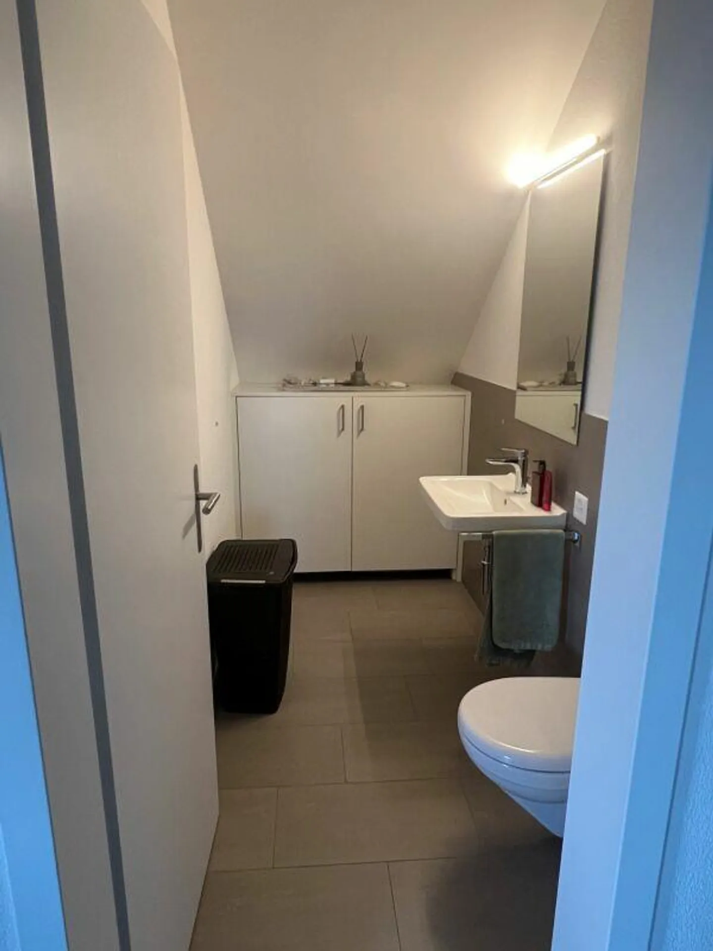 Appartement spacieux et lumineux de 4,5 pièces - Photo 1 sur 14