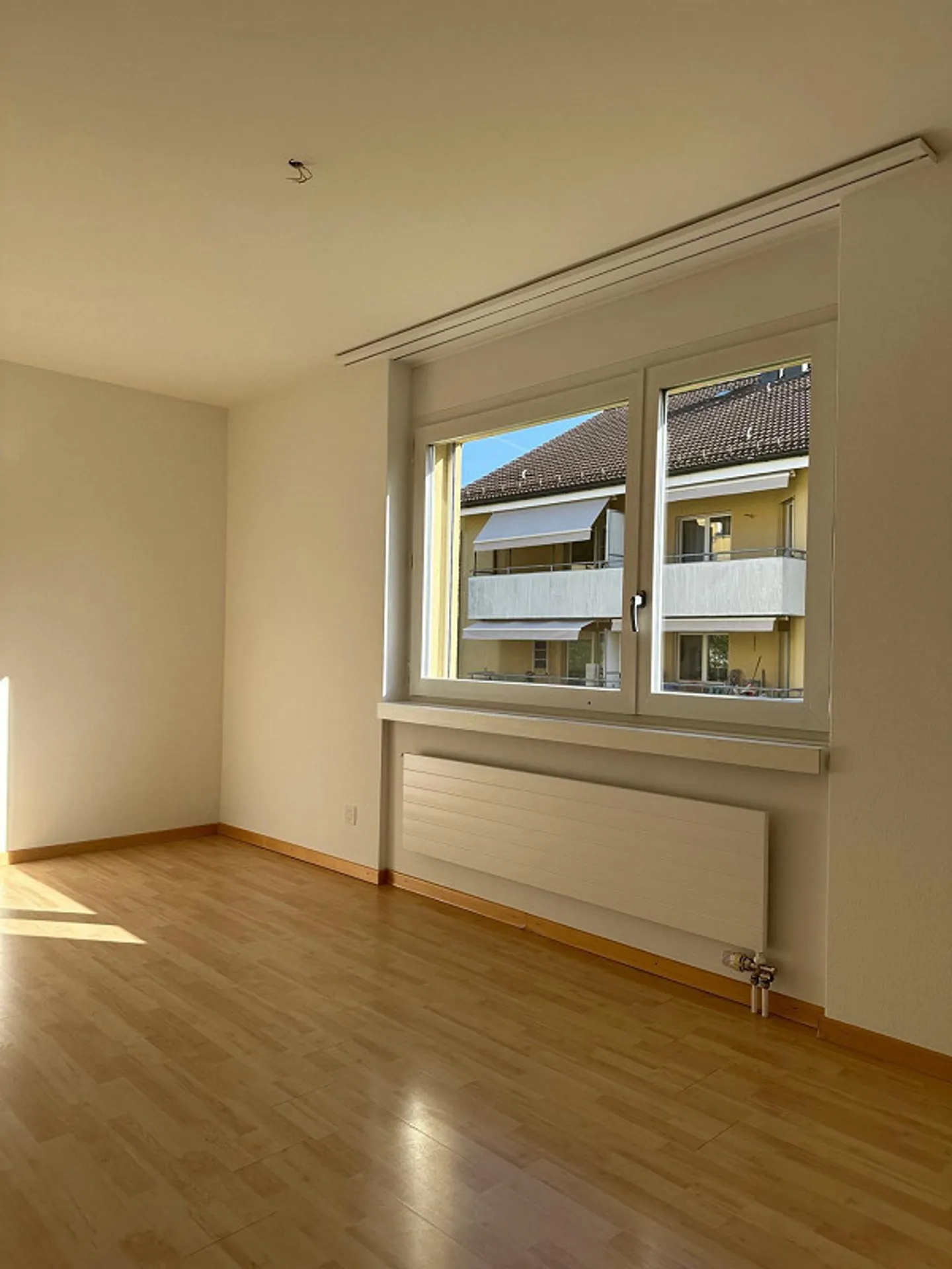 4.5-room apartment on the 1st floor for rent in 8047 Zurich - Photo 5 of 11
