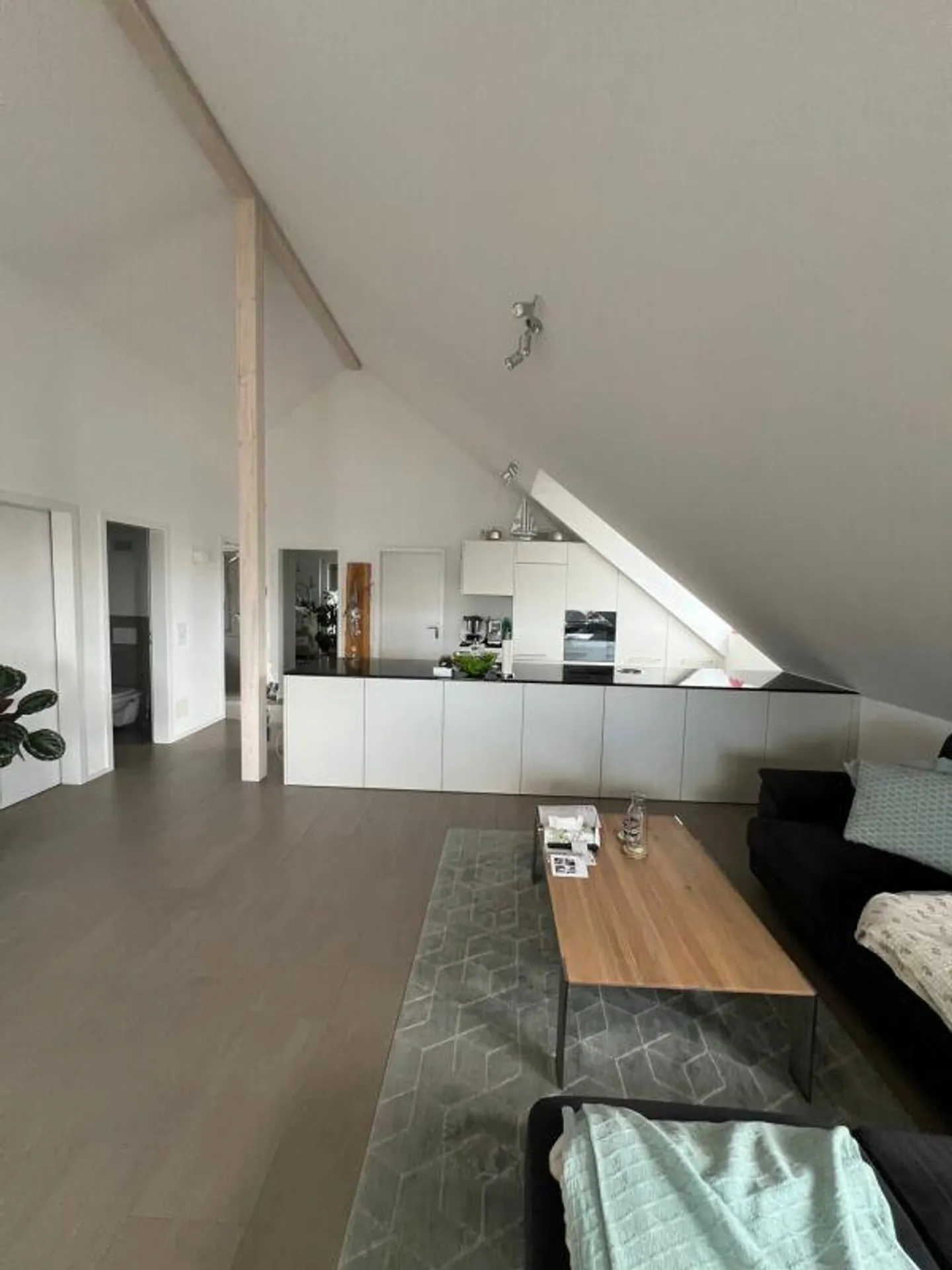 Appartement spacieux et lumineux de 4,5 pièces - Photo 7 sur 14