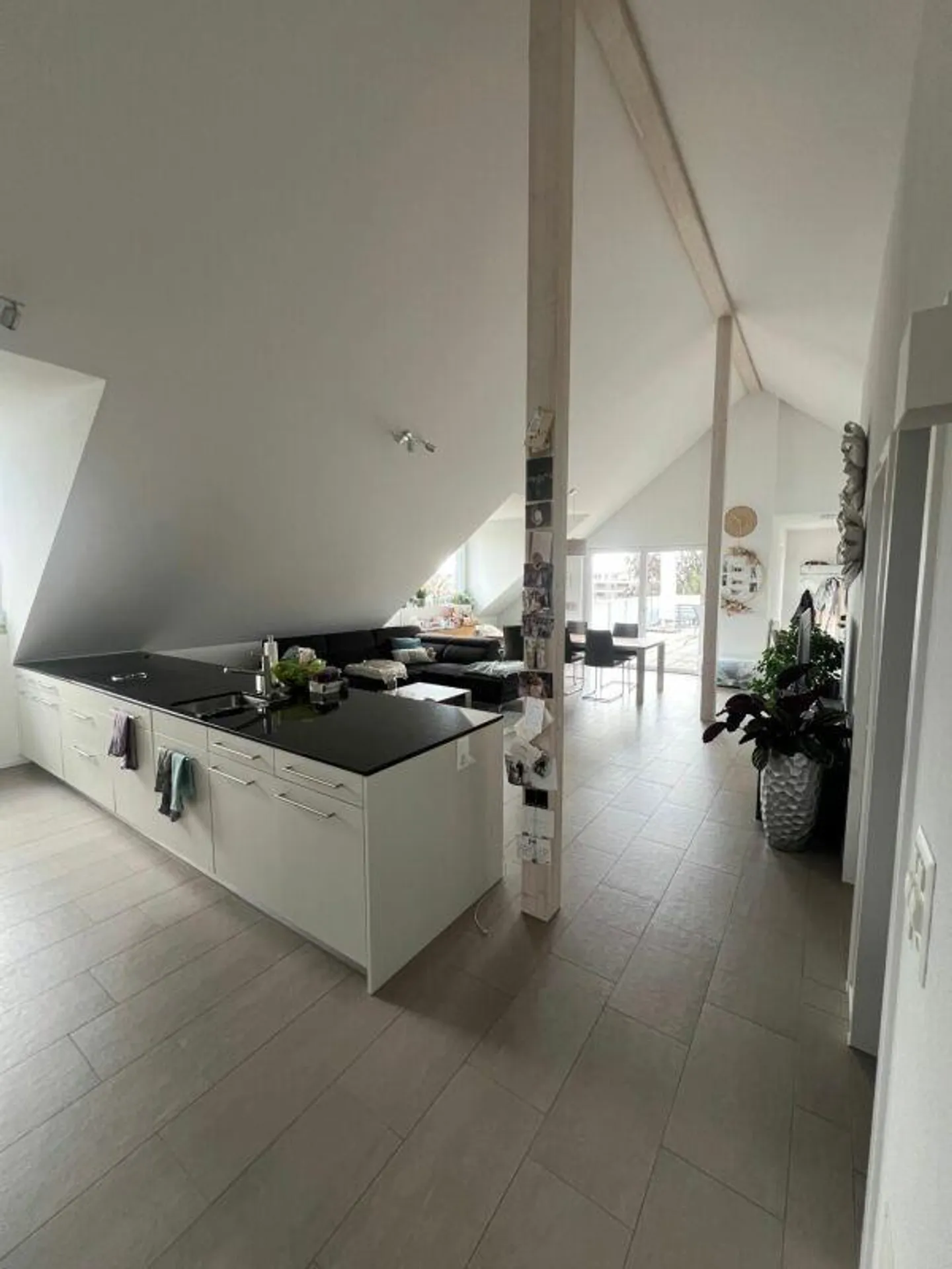 Appartement spacieux et lumineux de 4,5 pièces - Photo 12 sur 14