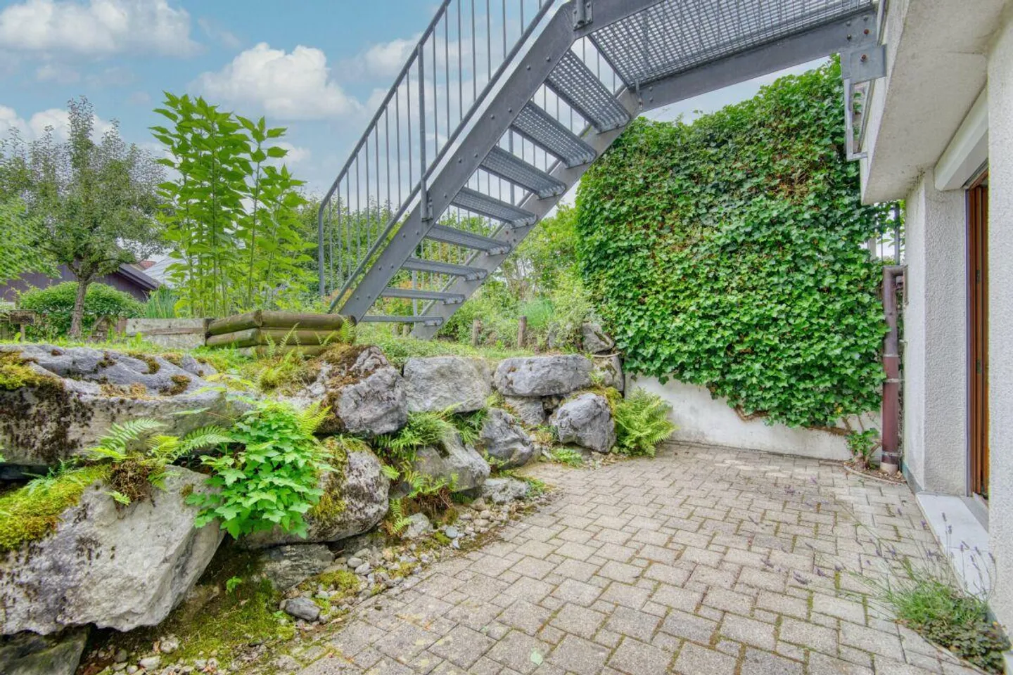 Vivere tranquilli, utilizzare con intelligenza - Casa a schiera di 4,5 stanze con opzione per ospiti - Foto 10 di 12