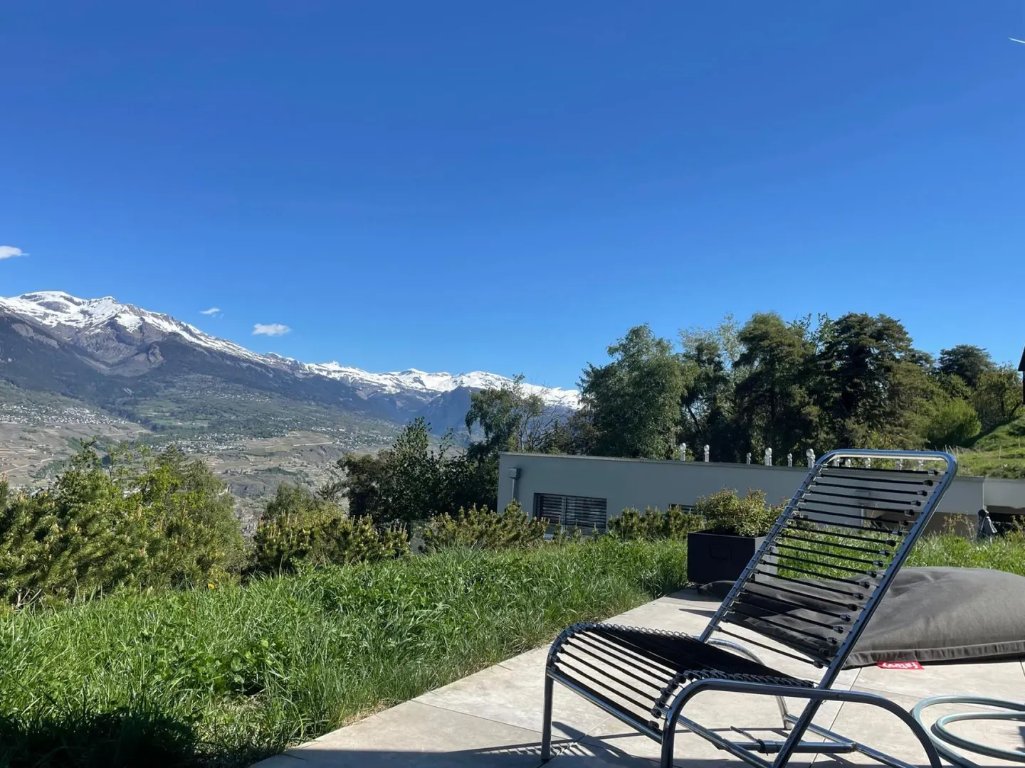 Nuova villa contemporanea di alto livello sulla collina di Sion - Foto 9 di 12