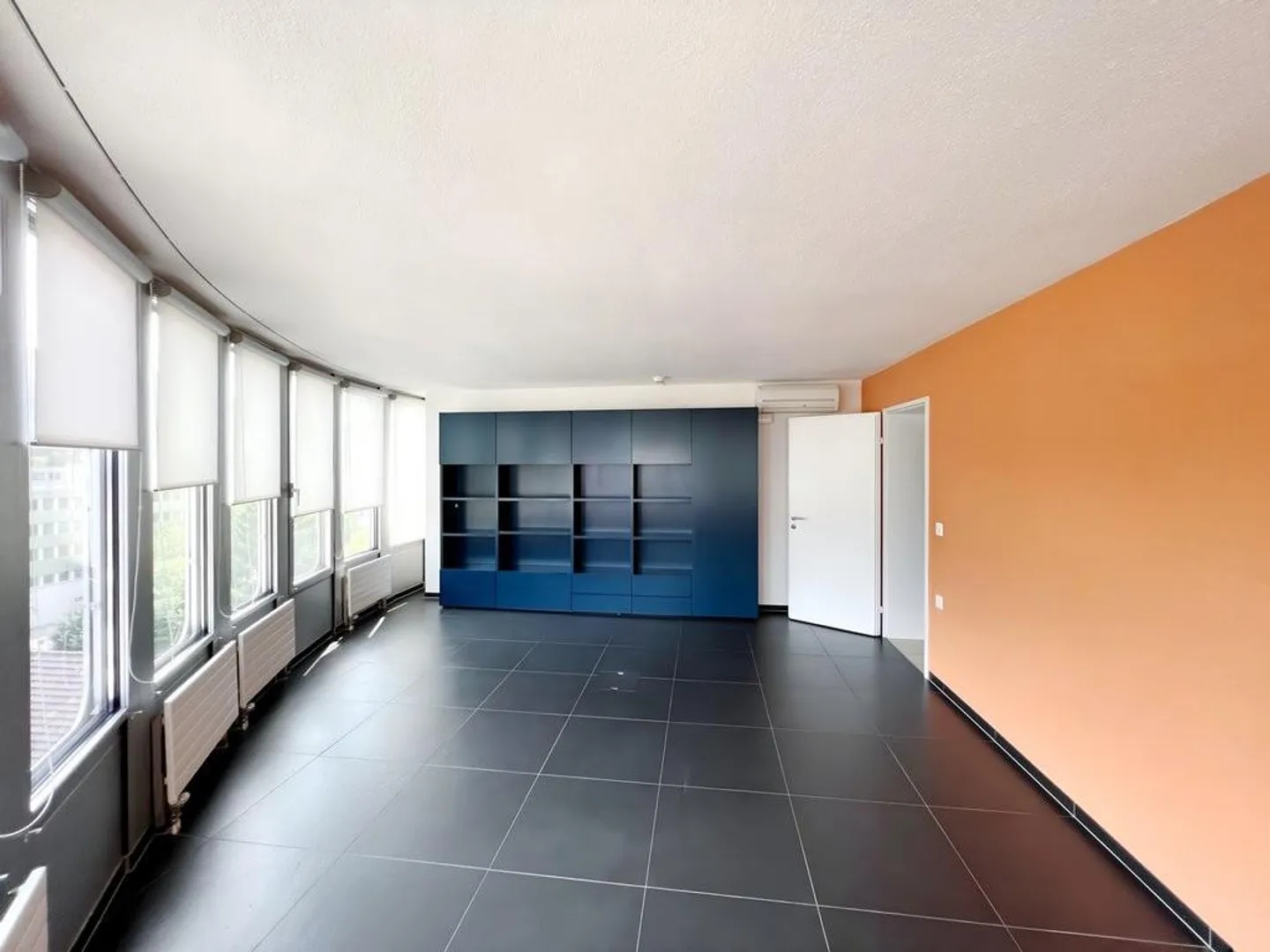 Edificio ad uso misto in affitto - Foto 7 di 10