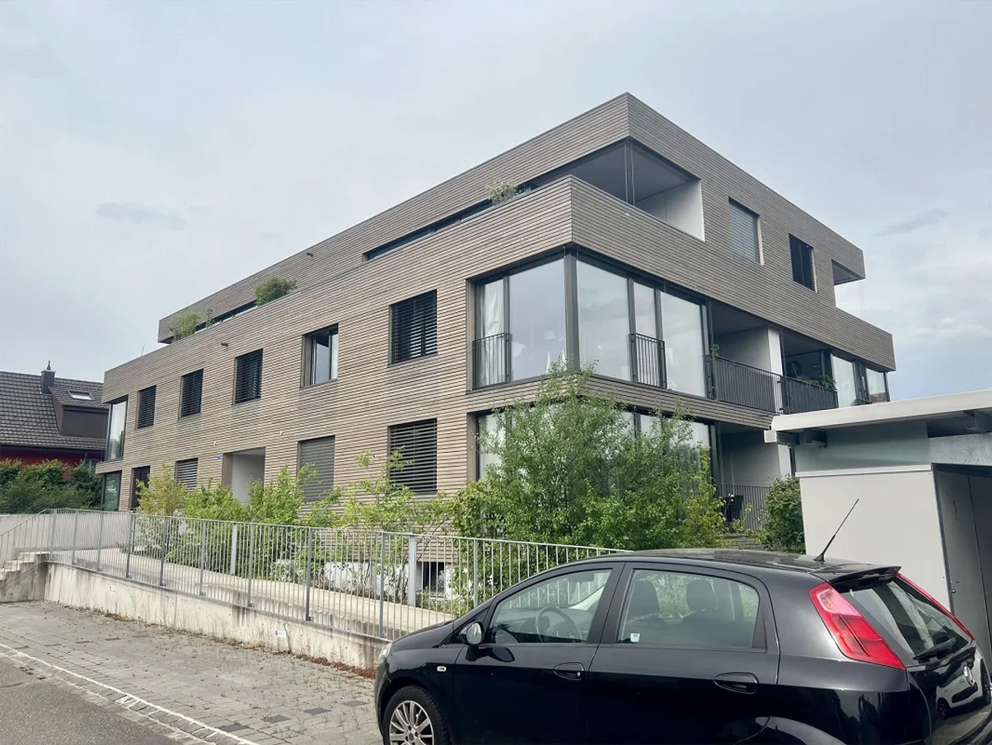 Moderno appartamento di 2,5 stanze con loggia e giardino d'inverno - Foto 1 di 5